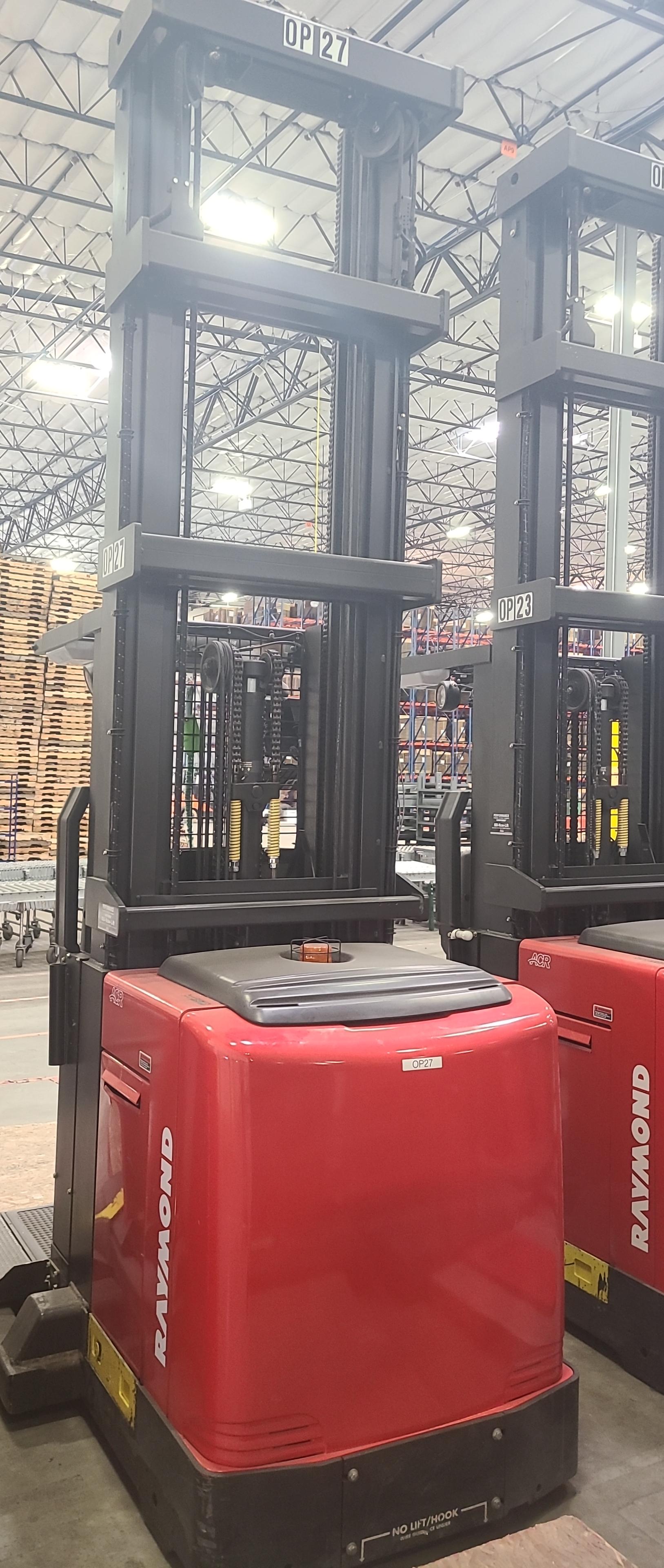 Raymond Order Picker - Wire Guided