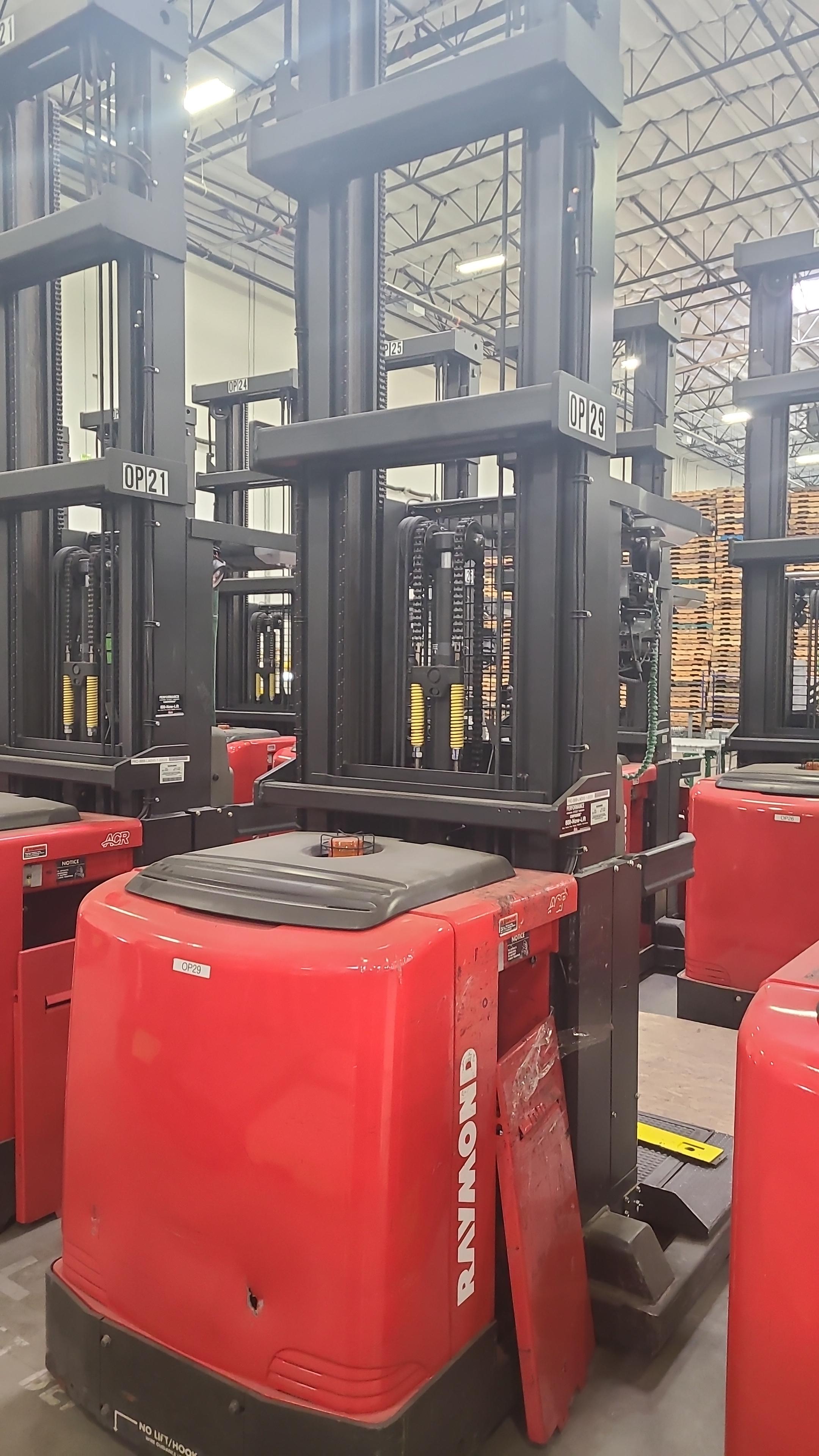 Raymond Order Picker - Wire Guided