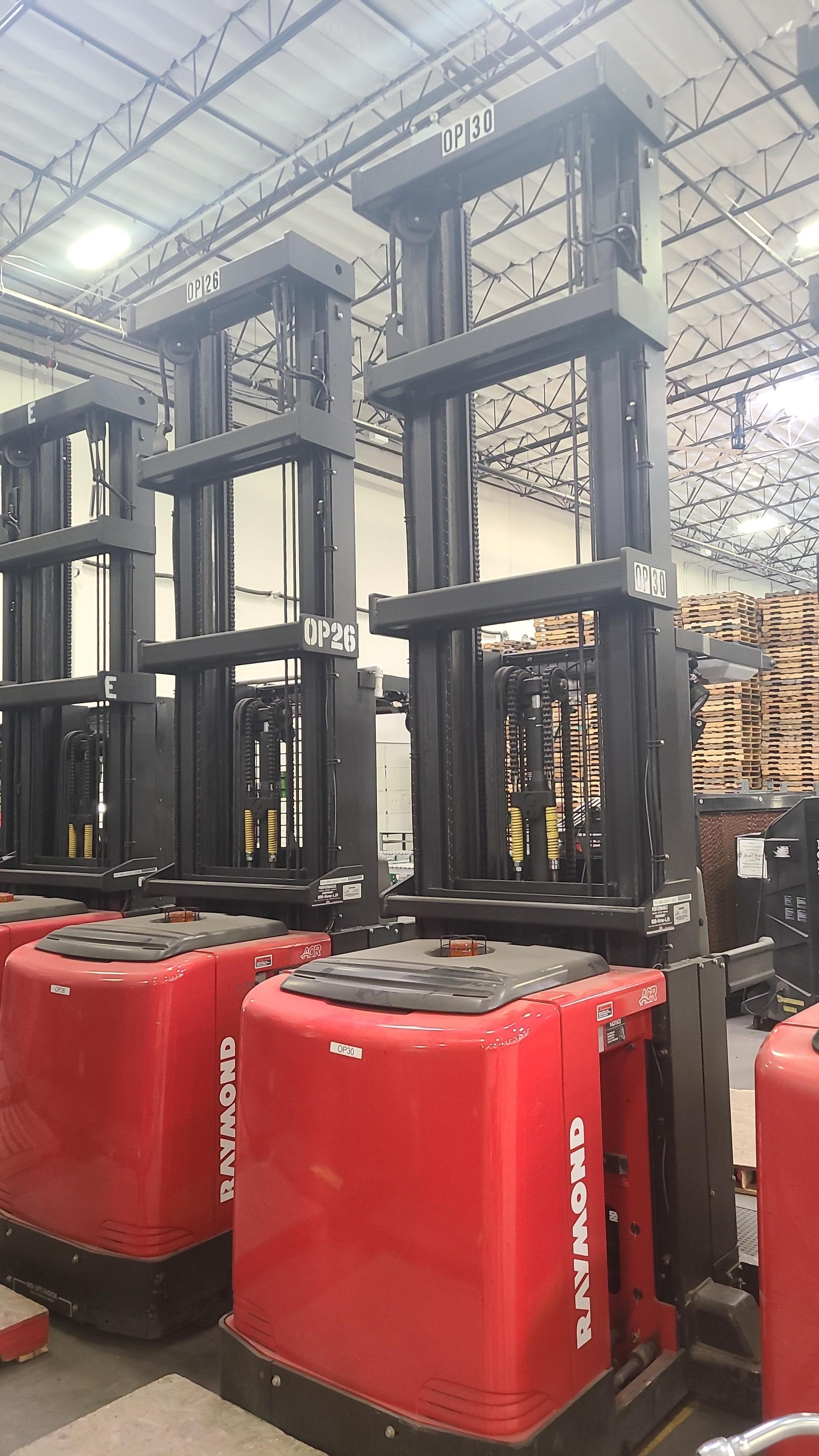 Raymond Order Picker - Wire Guided