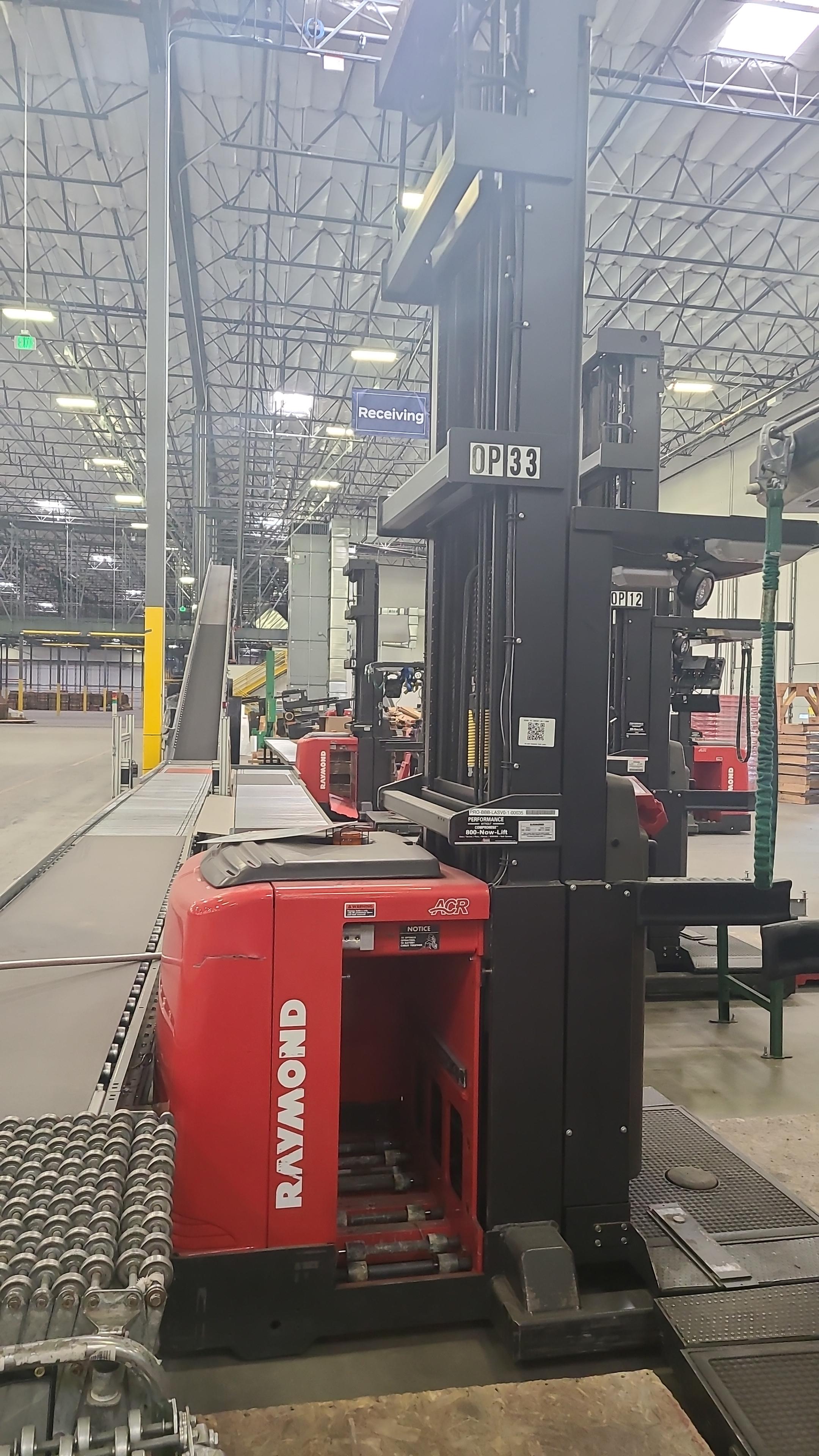 Raymond Order Picker - Wire Guided