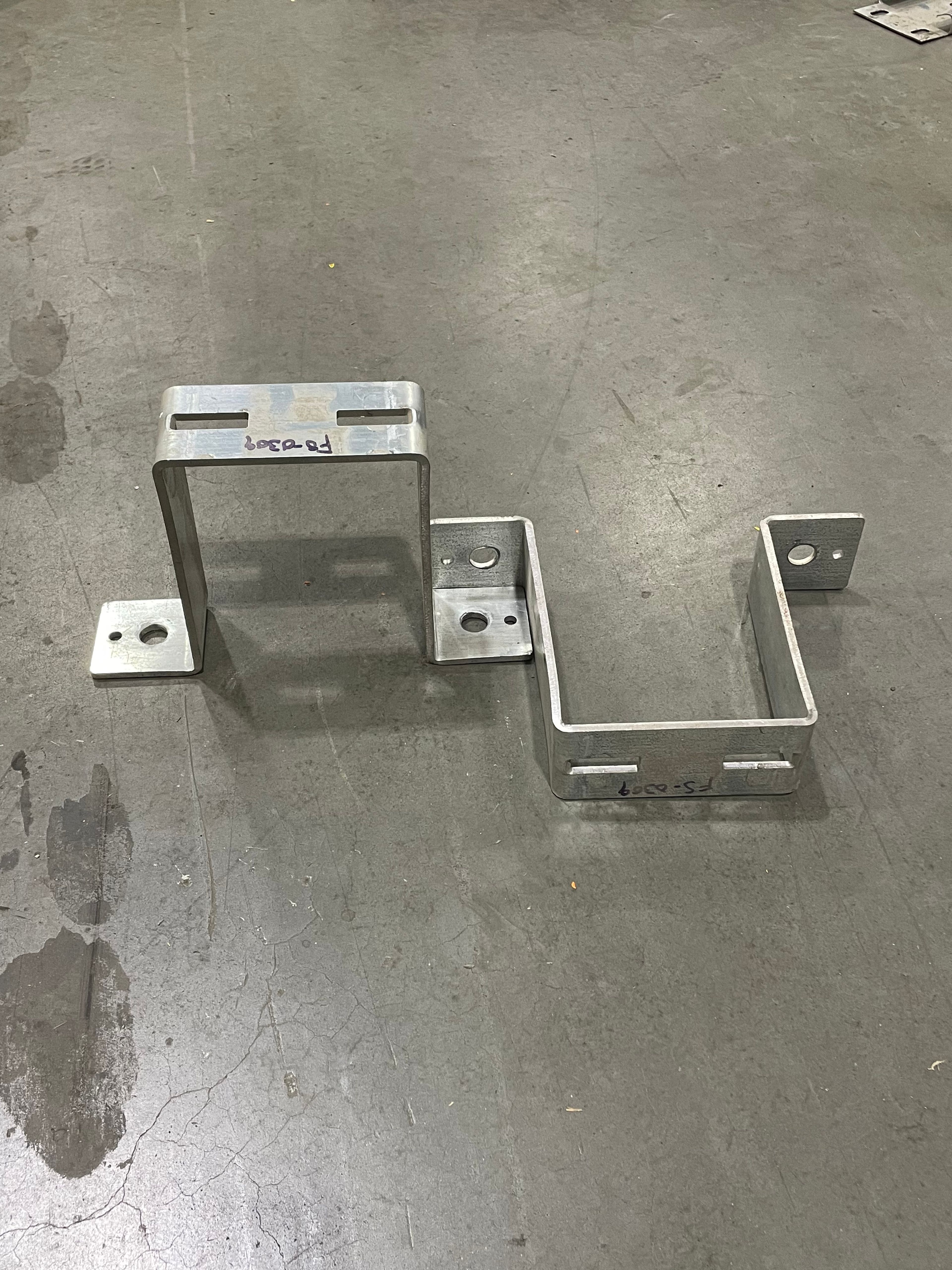 Pallet Flow Clips -  Ground Le