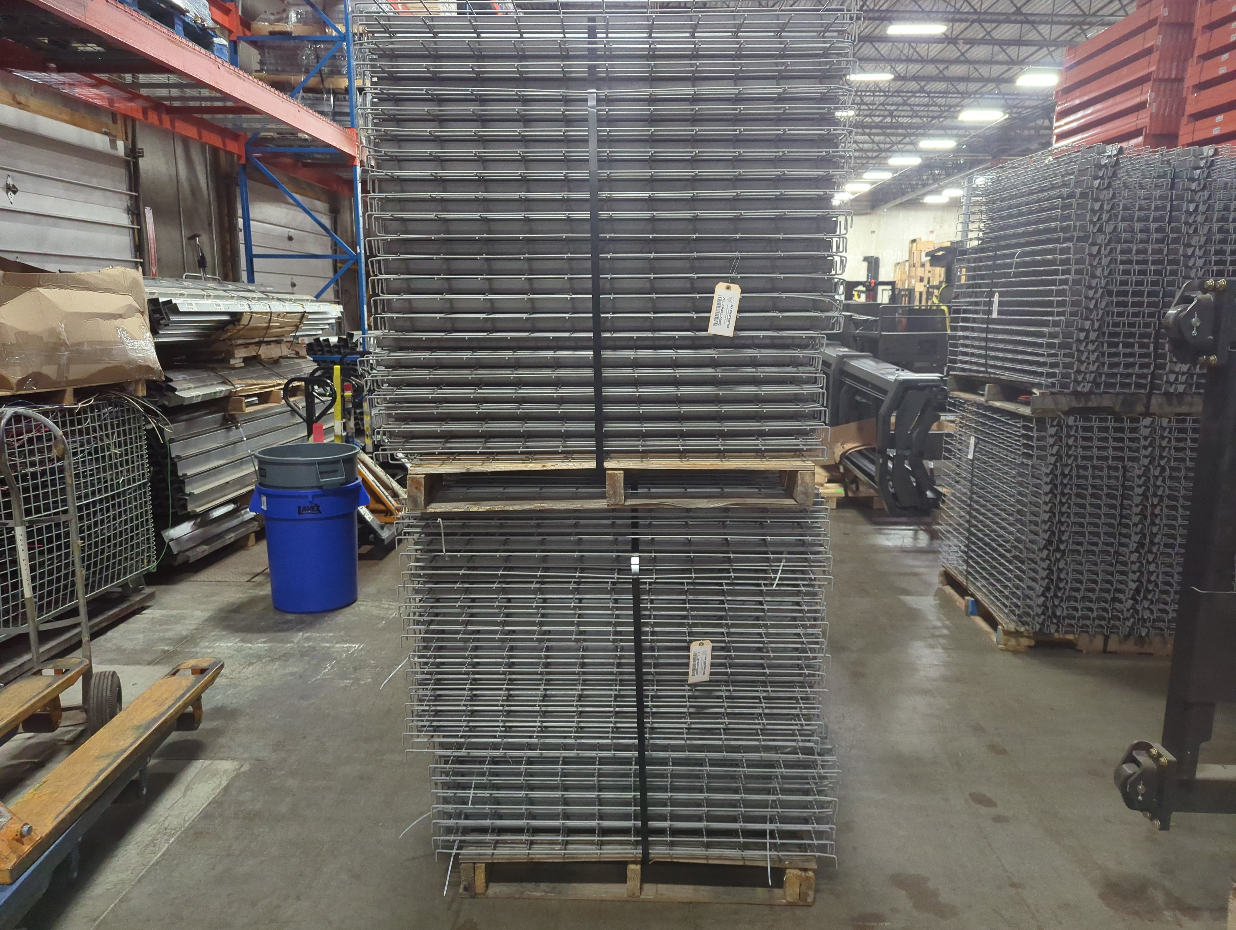 Wire Deck - 48" x 46" - Inside Waterfall