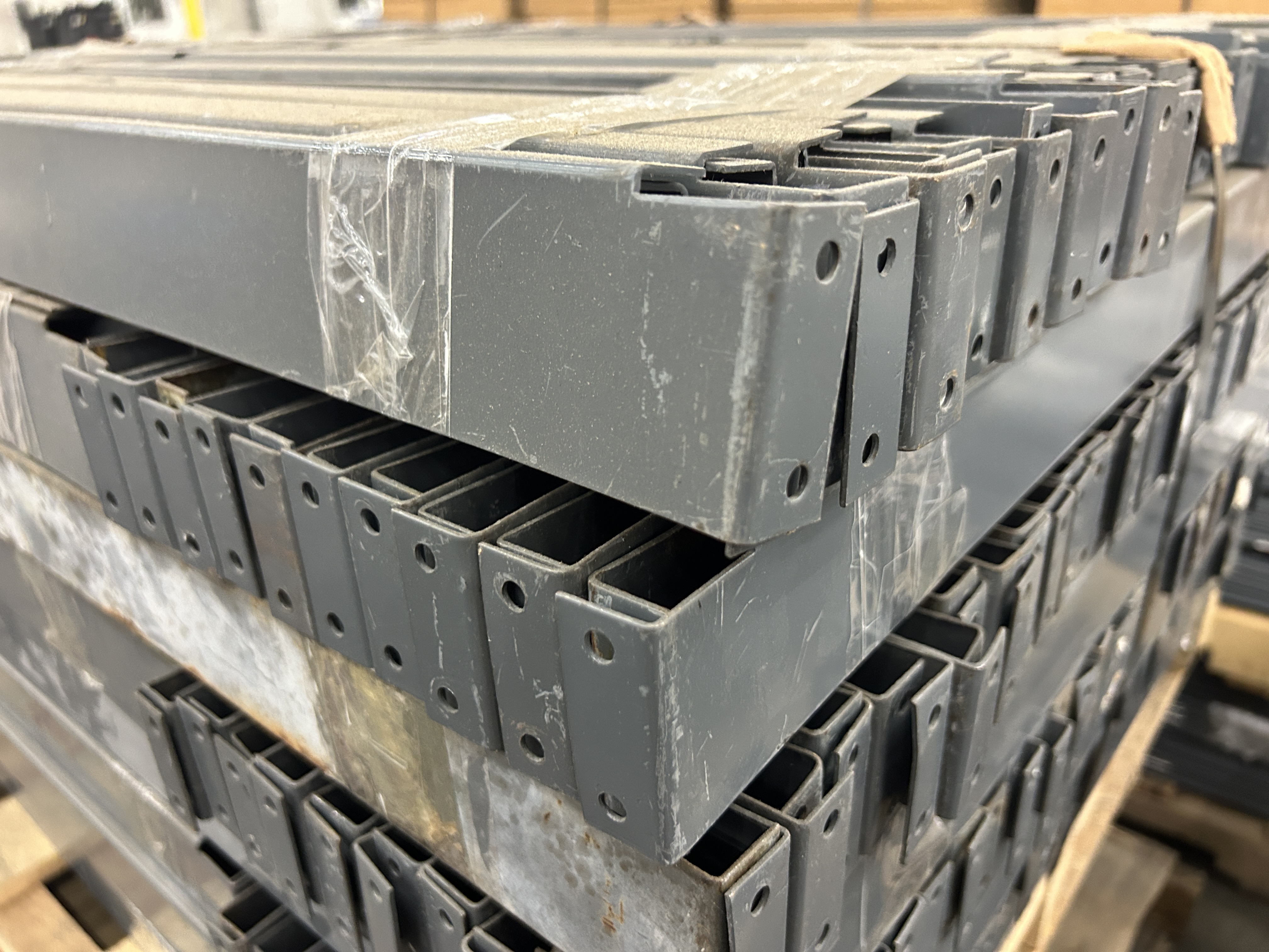 Riveted Shelving - Ground Hori