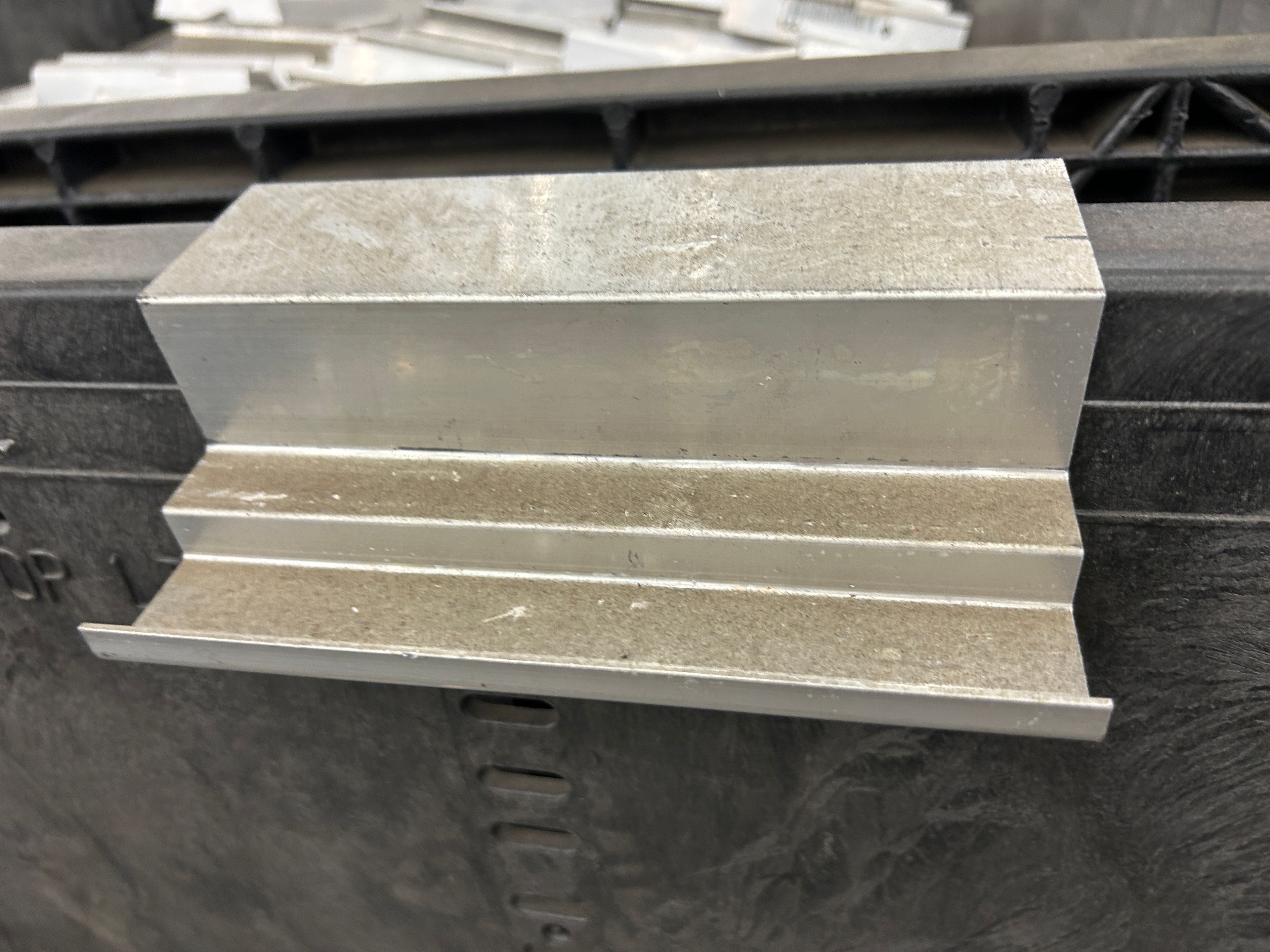 Carton Flow Bracket  - 7 1/2" - Document 3