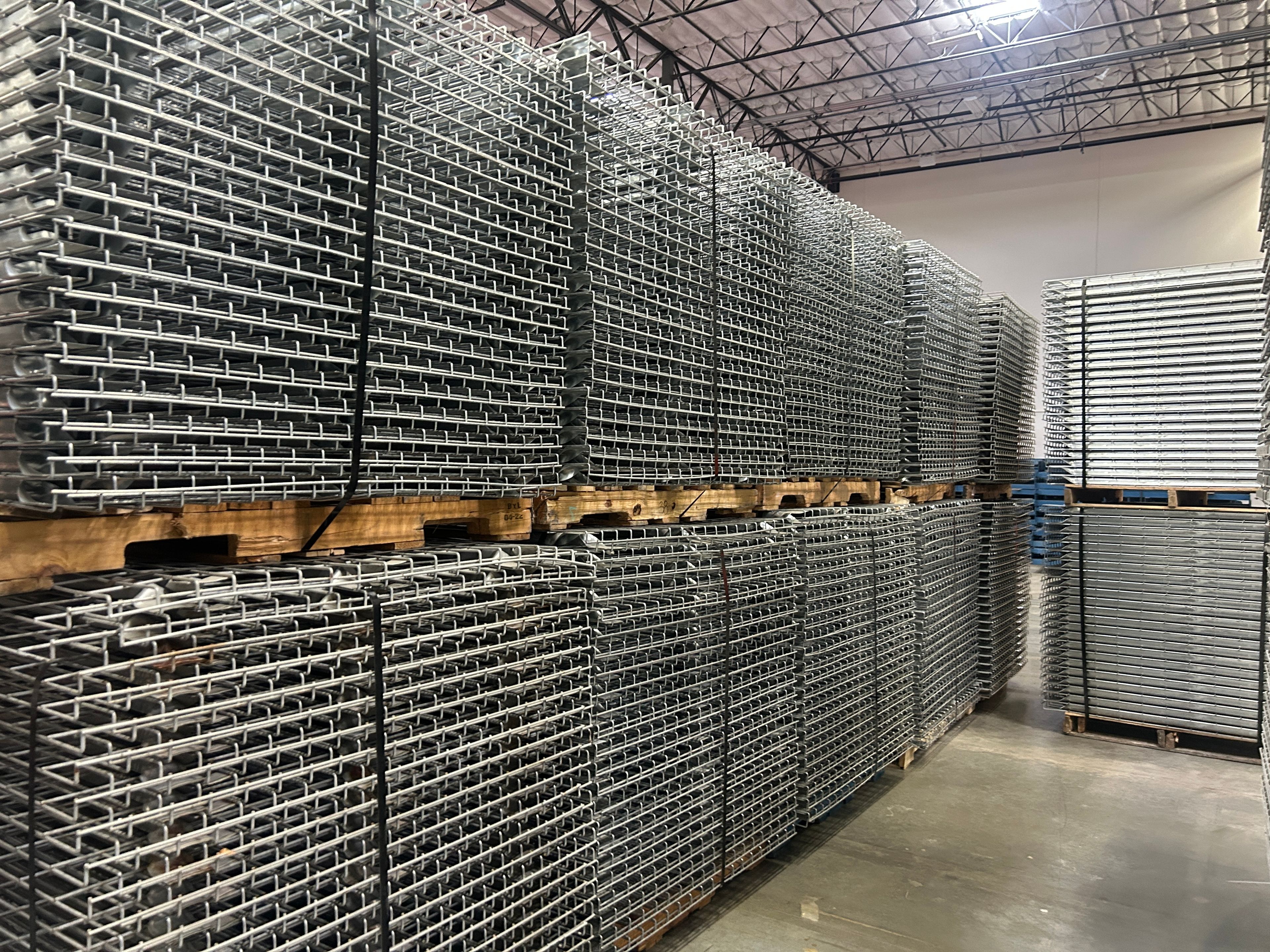 Wire Deck - 48" x 46" - Flared Outside Waterfall - Document 2