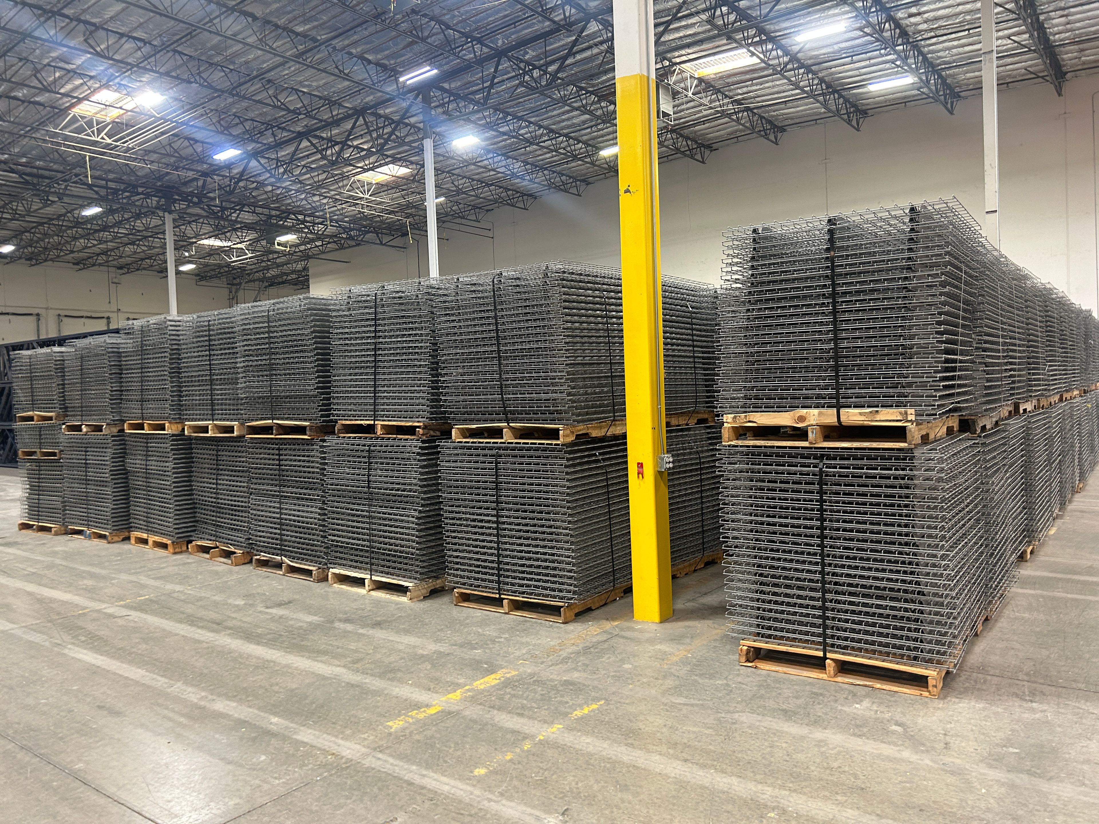 Wire Deck - 44" x 46" - Outside Waterfall