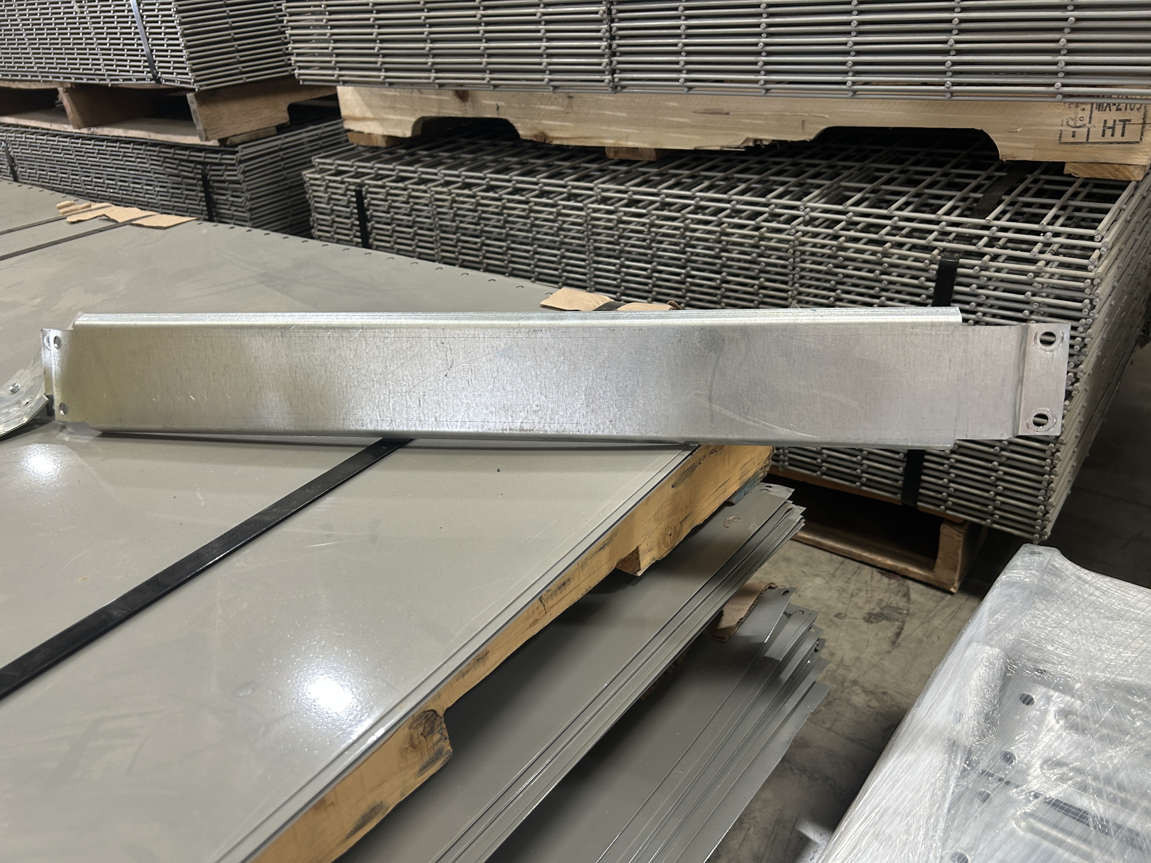 Row Spacer - 24" x 2"