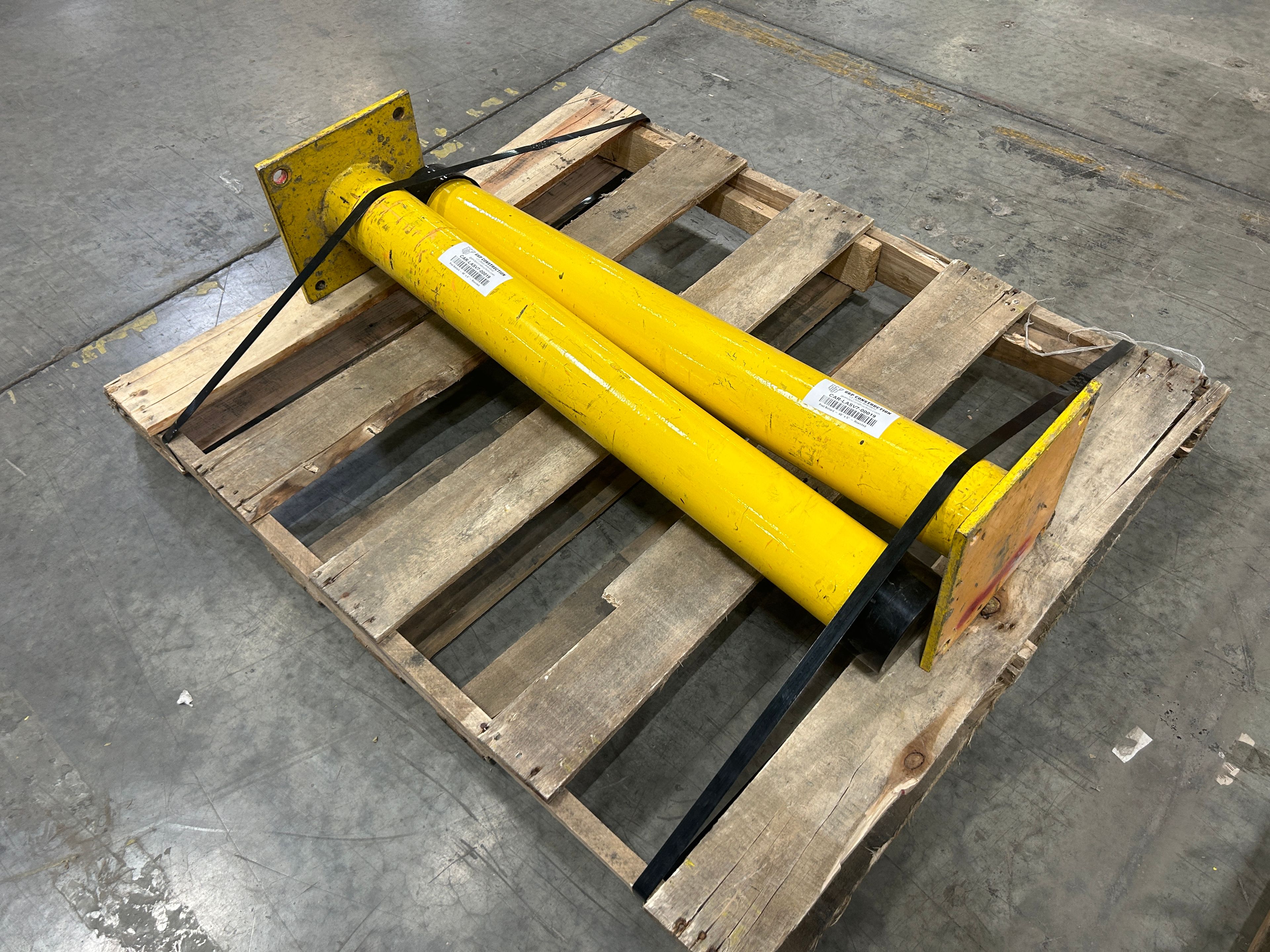 Post Bollard - 40" x 5" - Roun