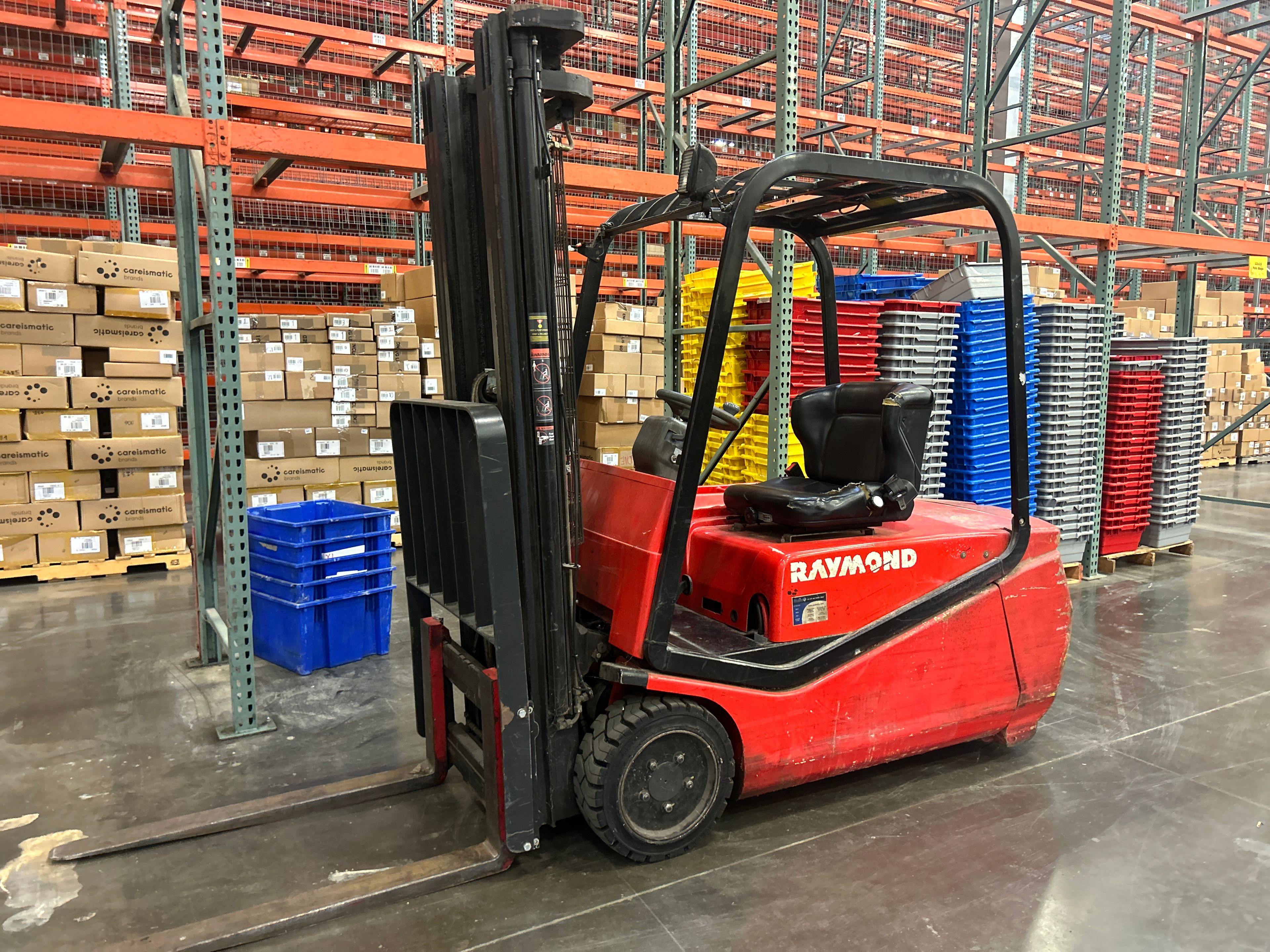 Forklift - Raymond Sit Down Co