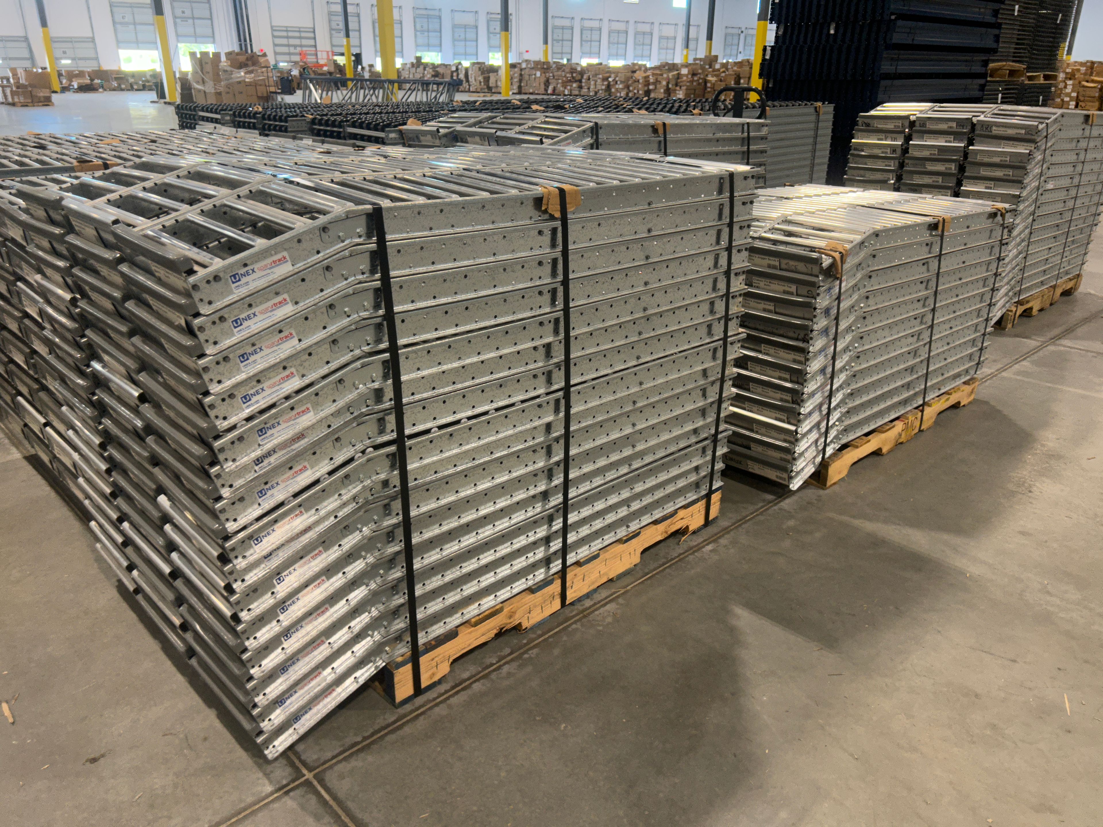 Carton Flow - 60" x 12" - Angled