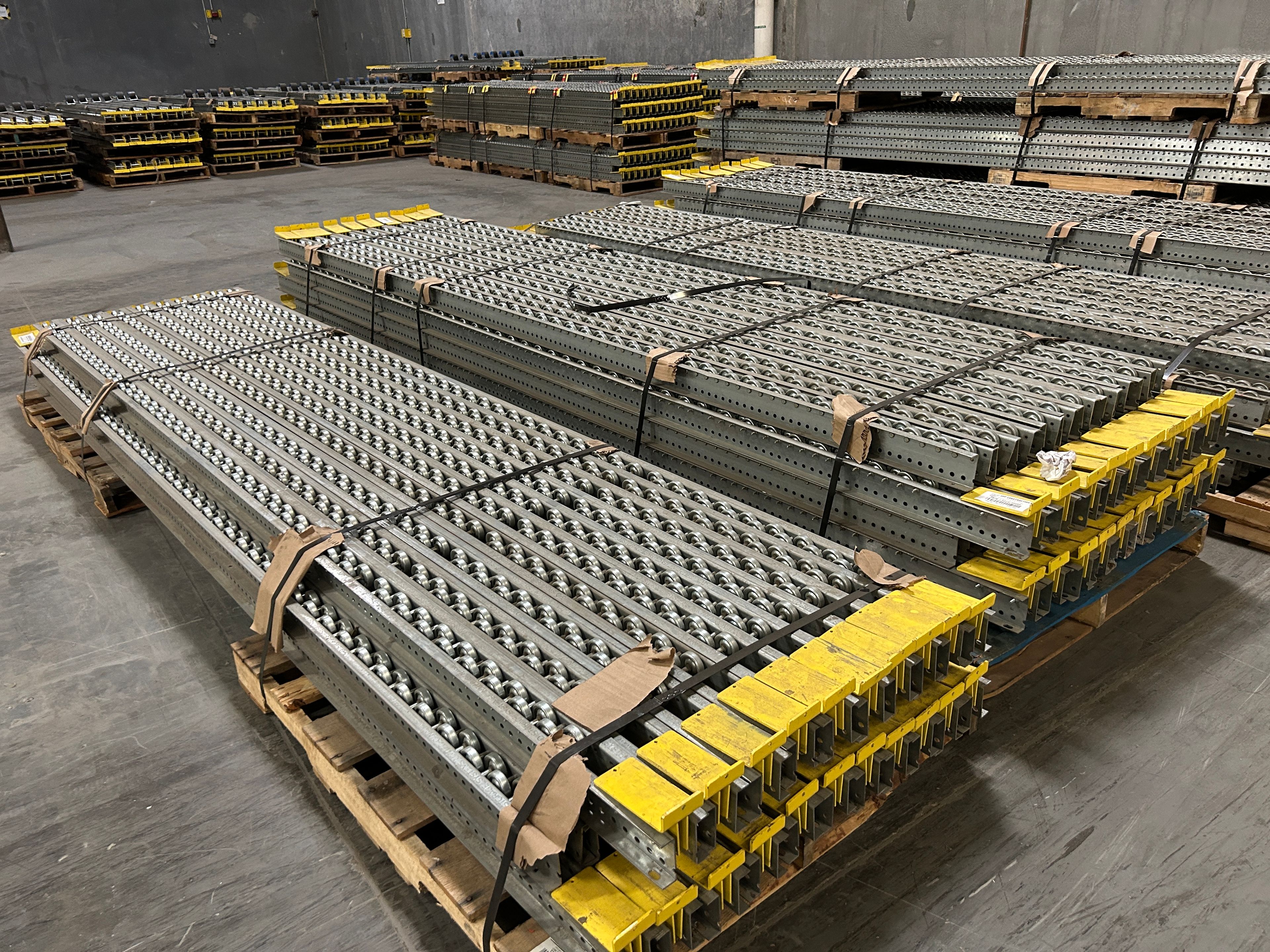 Pallet Flow - 146" x 3 1/2" -