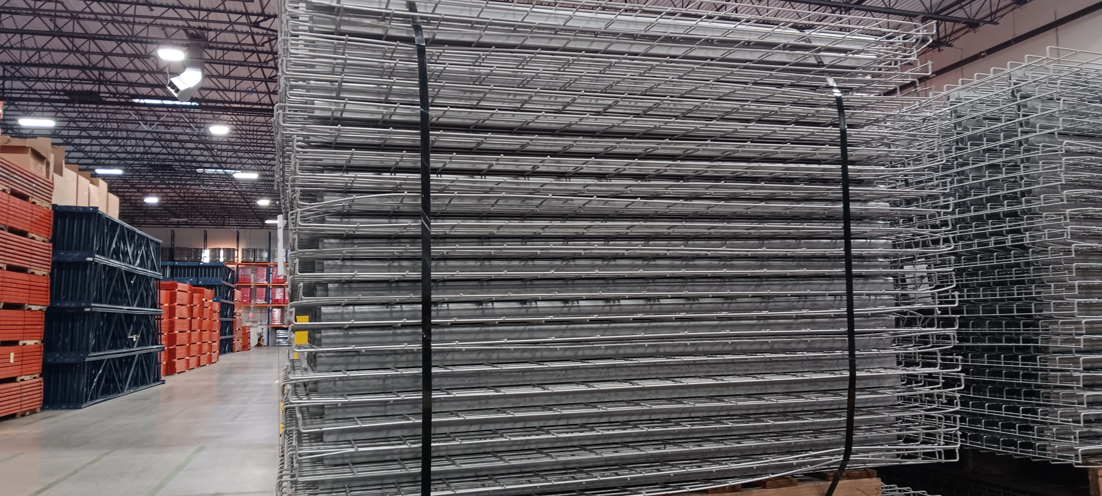 Wire Deck - 60" x 46" - Outside Waterfall