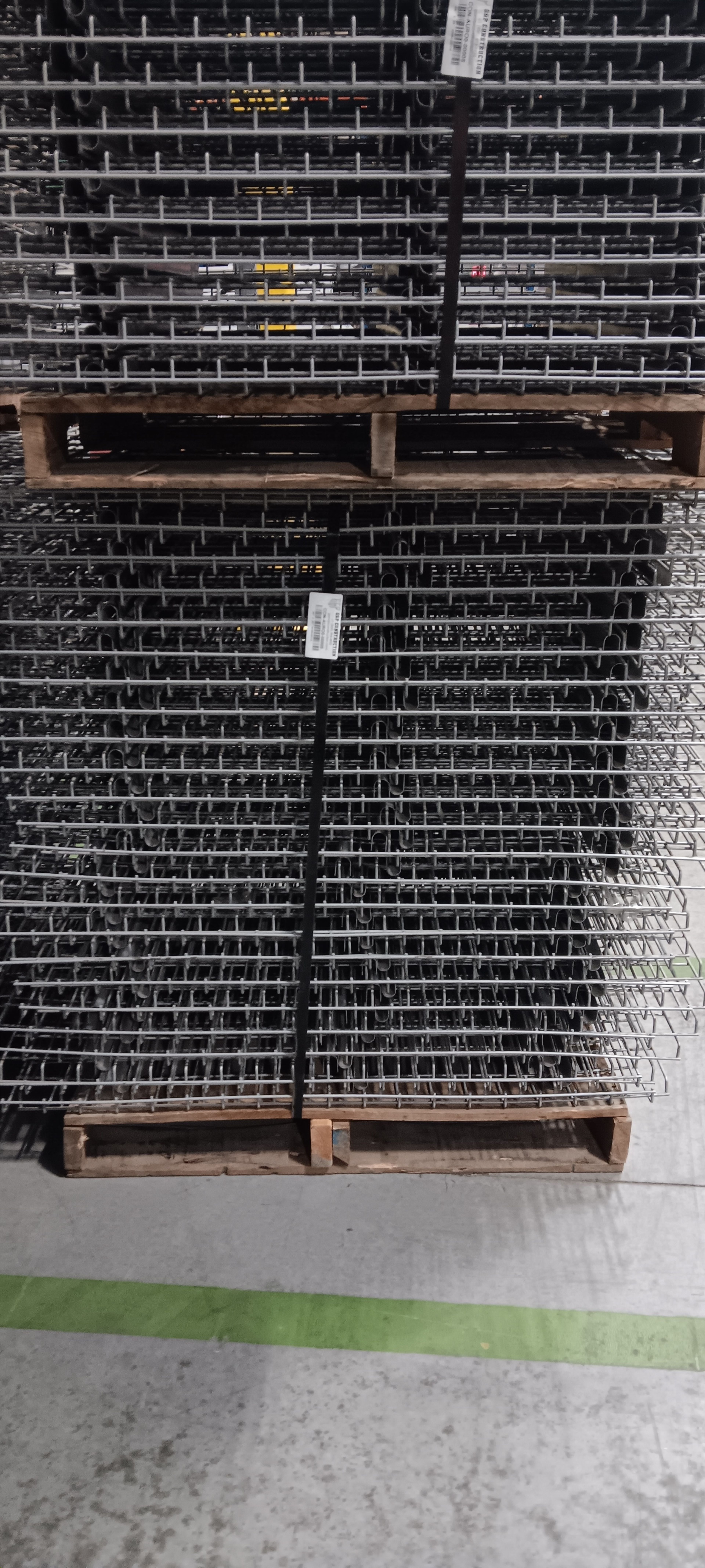 Wire Deck - 48" x 46" - Outside Waterfall - Document 2