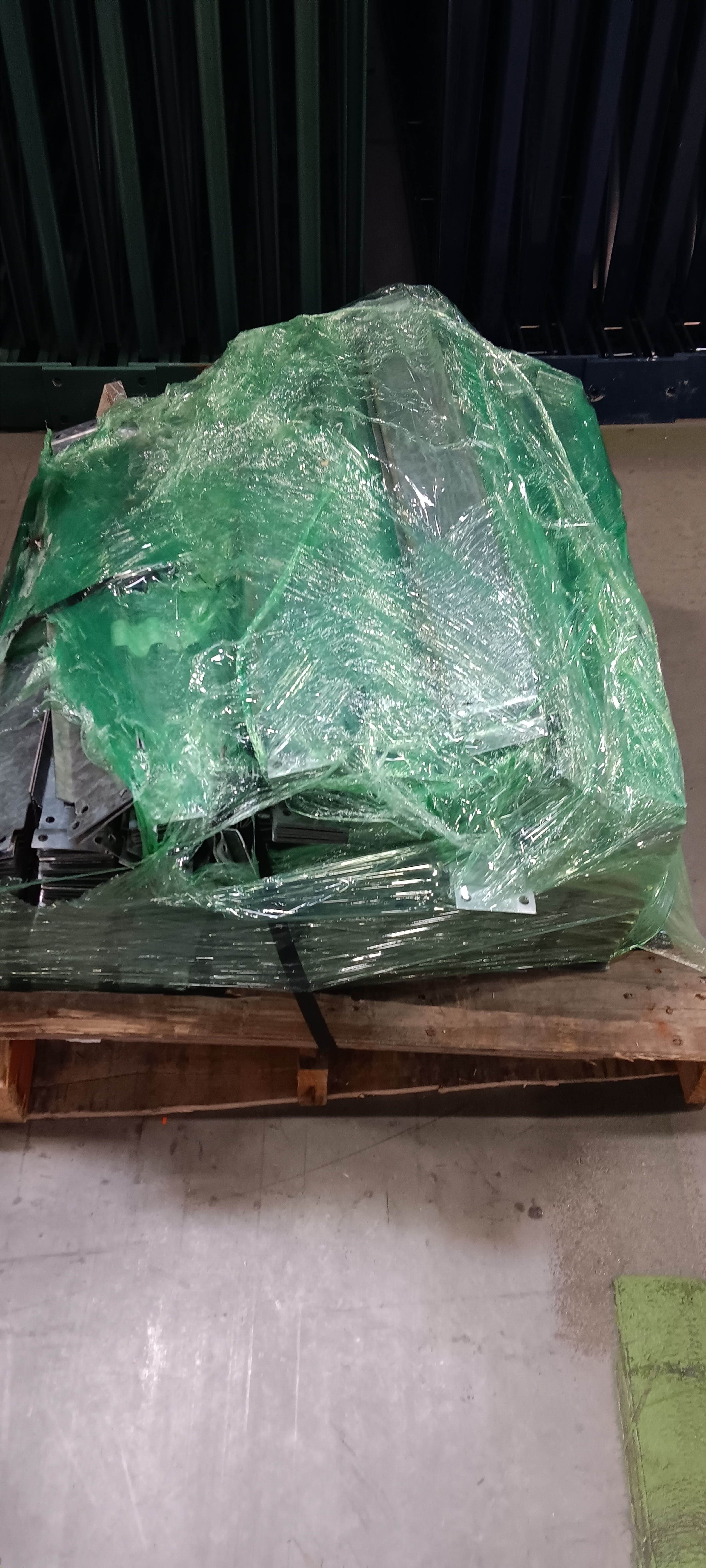 Row Spacer - 24" x 4" - Document 3