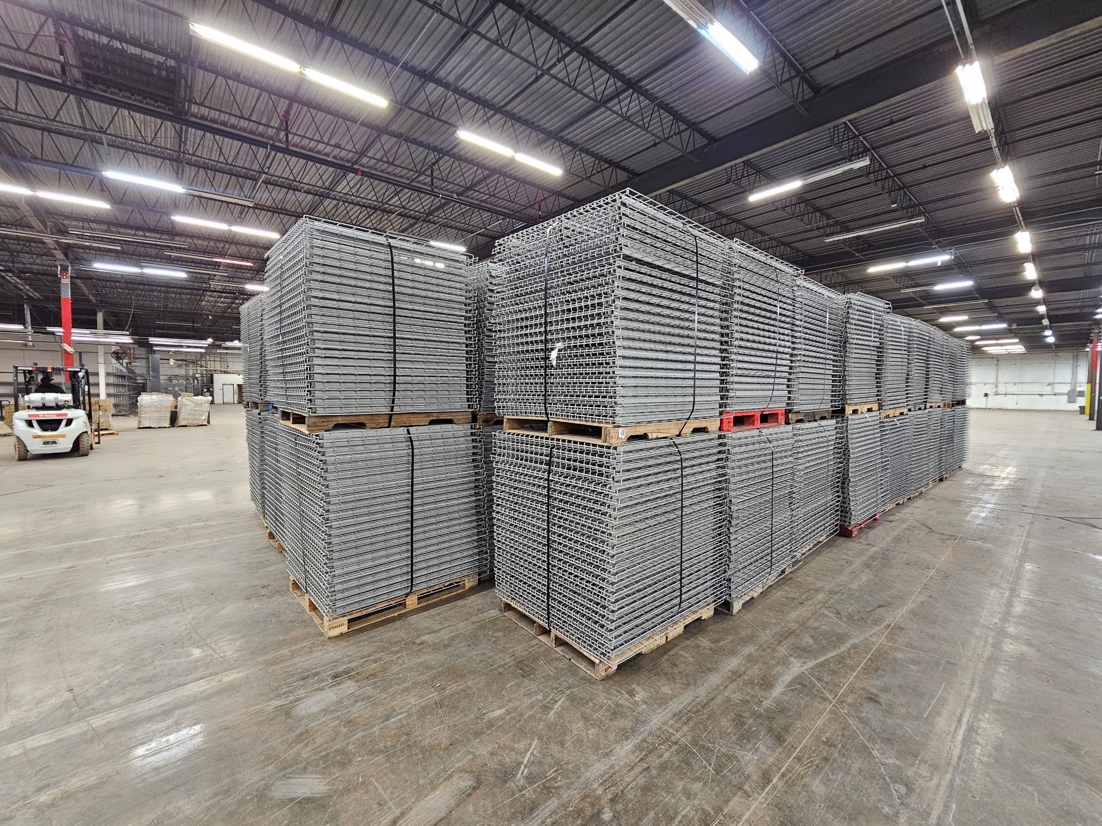 Wire Deck - 48" x 46" - Outside Waterfall