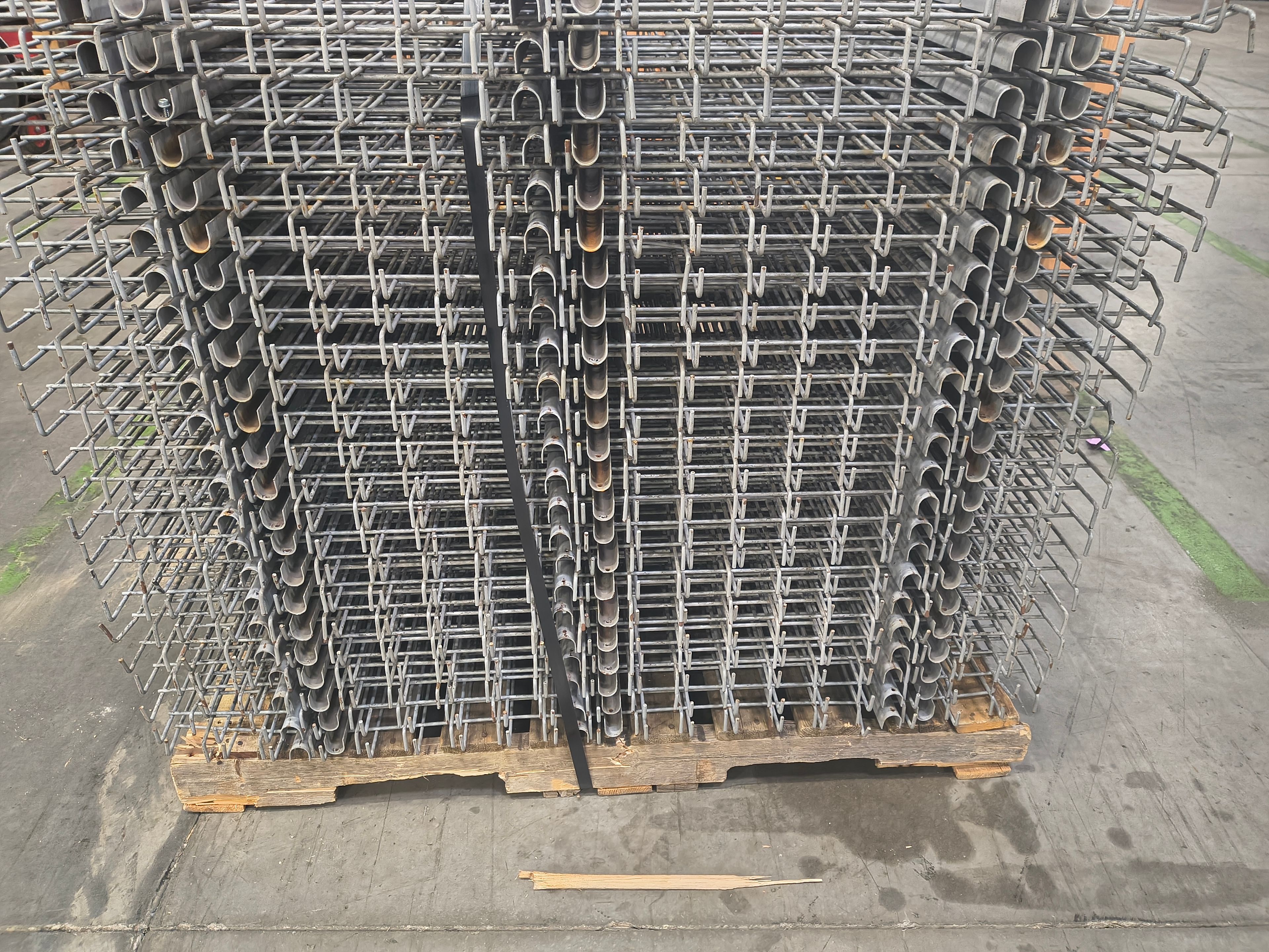 Wire Deck - 42" x 46" - Inside Waterfall - Document 2