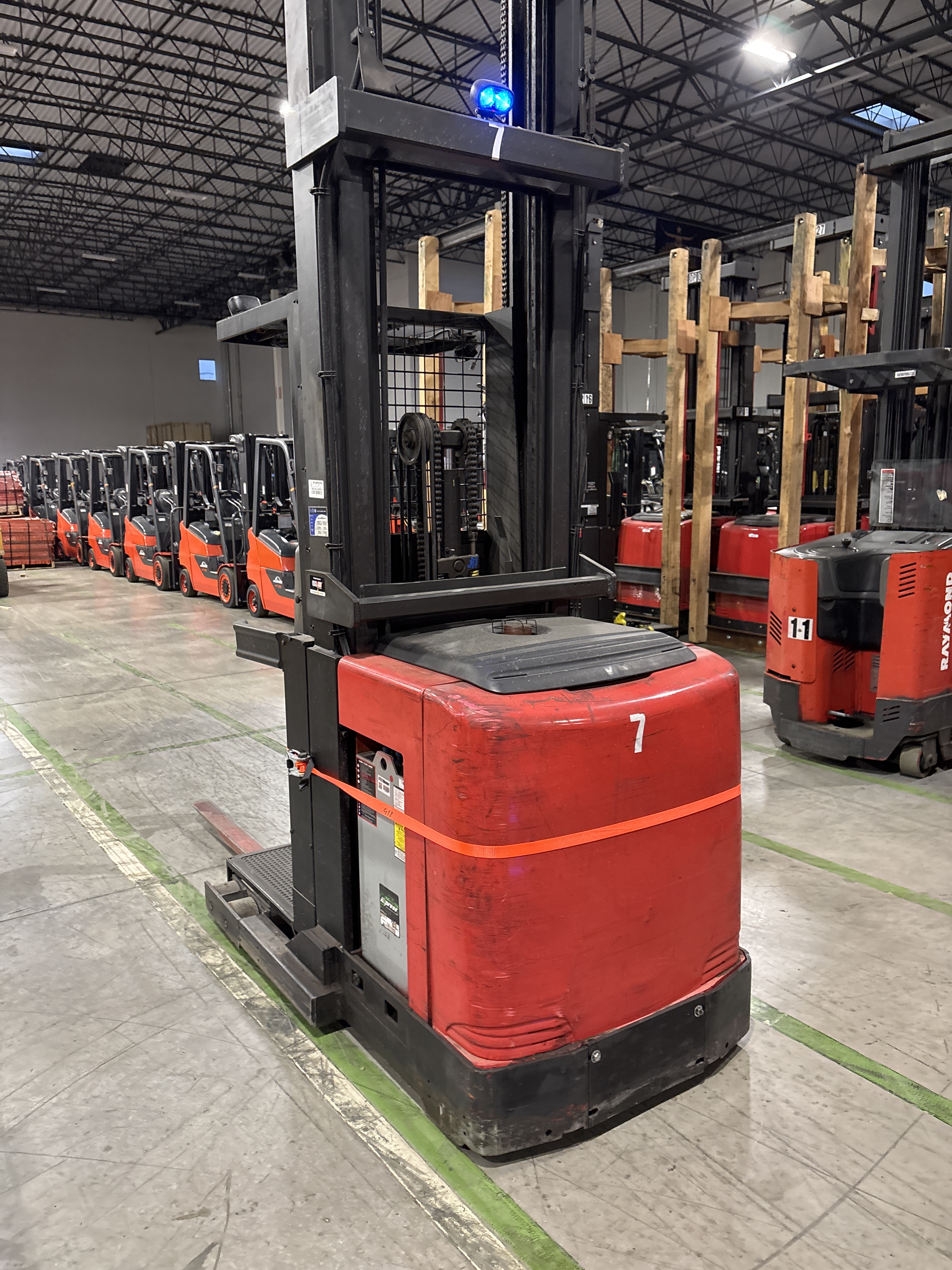 Raymond Order Picker