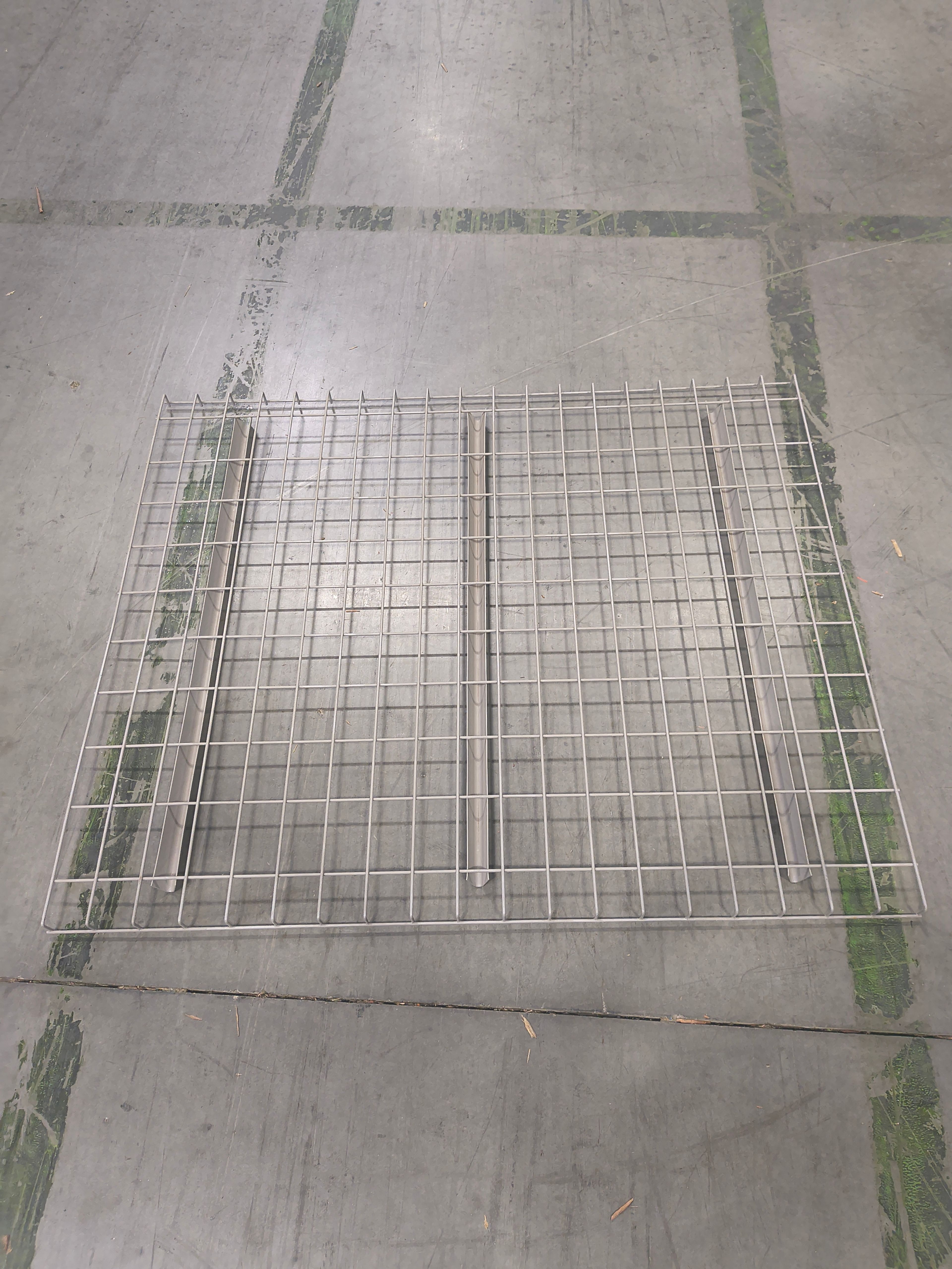 Wire Deck - 42" x 52" - Outside Waterfall