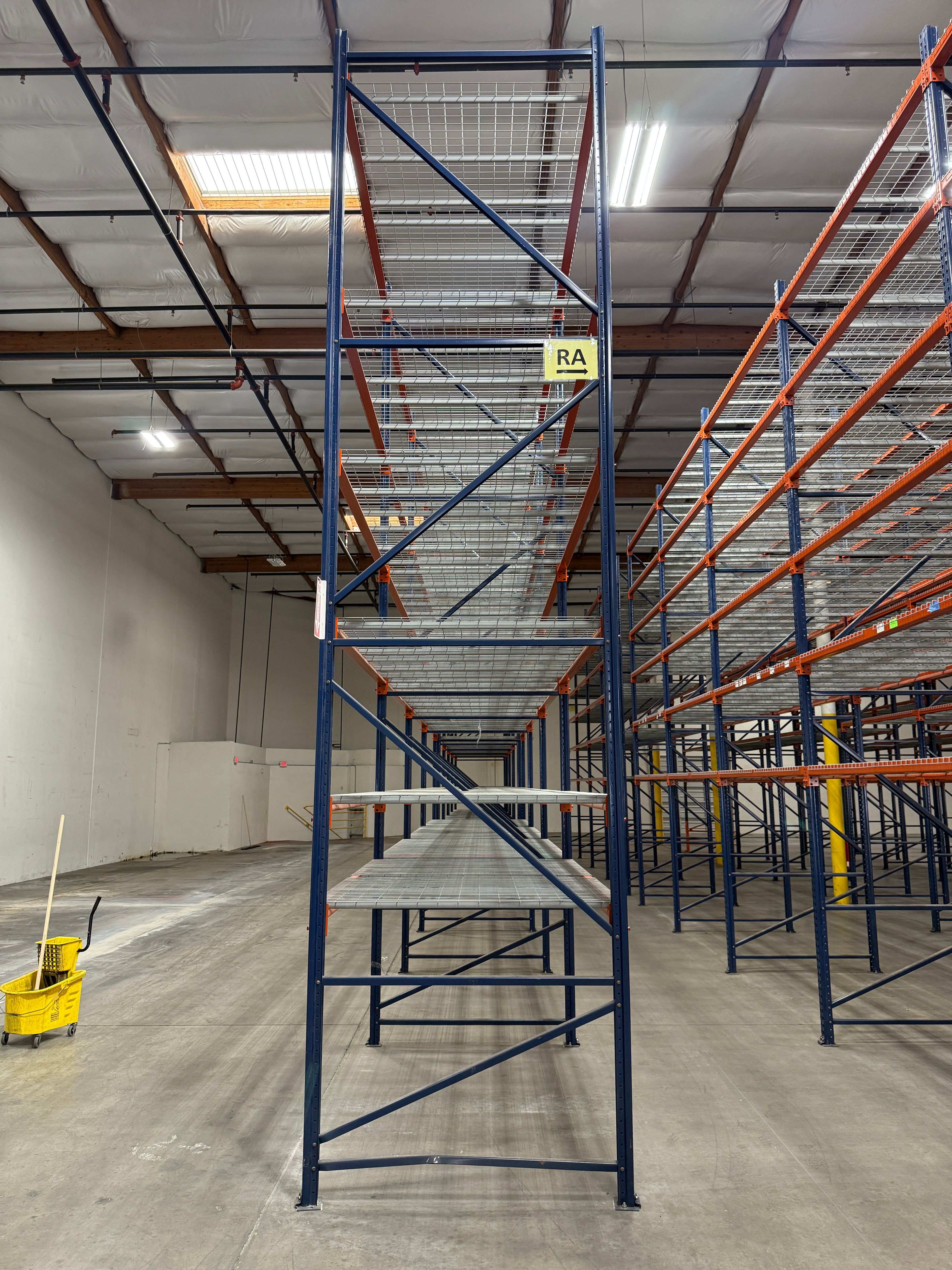 Upright Frame - 60" x 20' - Teardrop