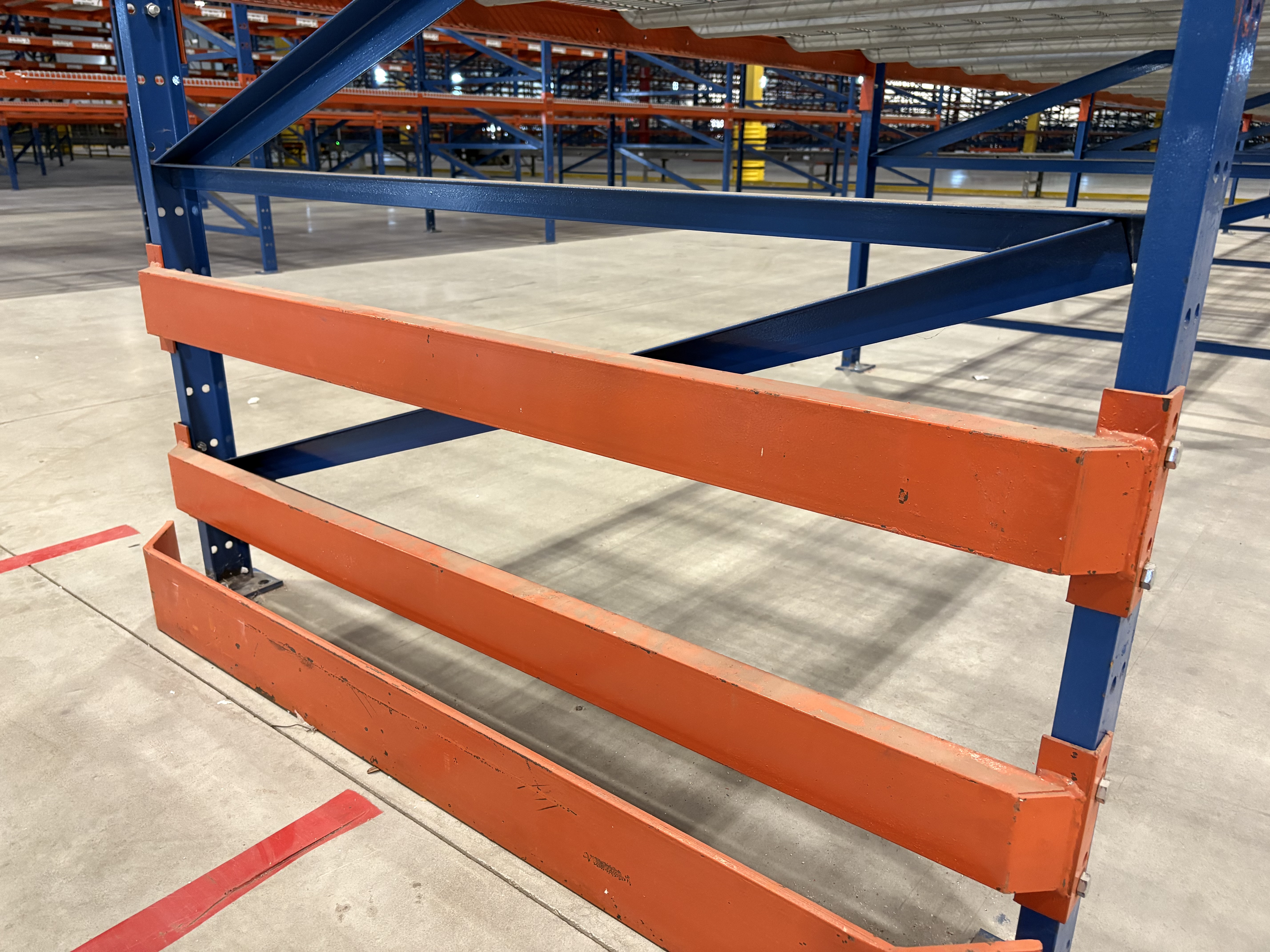 End of Aisle Guard - 60" - Rack Mount