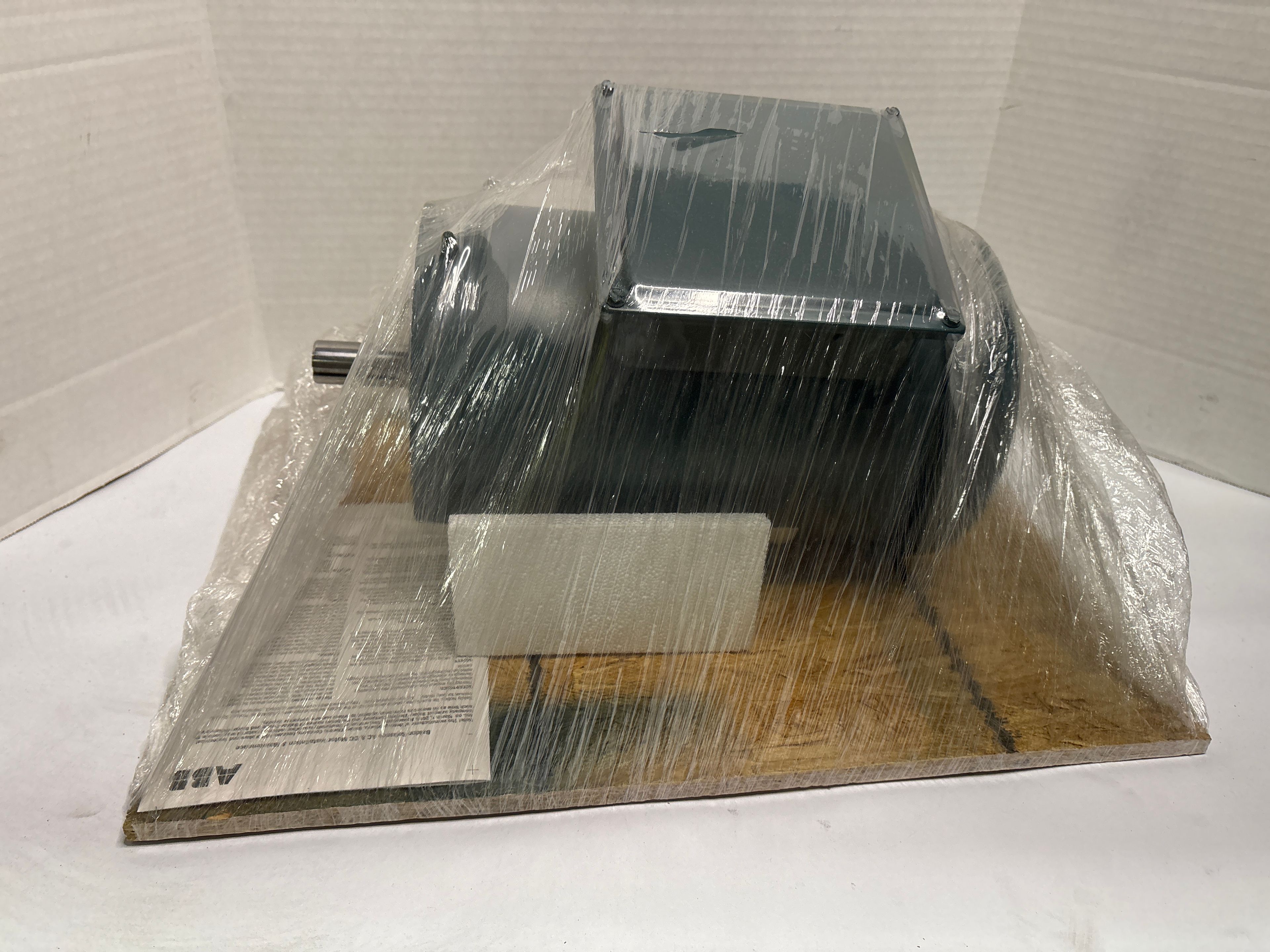 Baldor Reliance - 1.5 HP Electric Motor - VEUHM3554T - Document 4