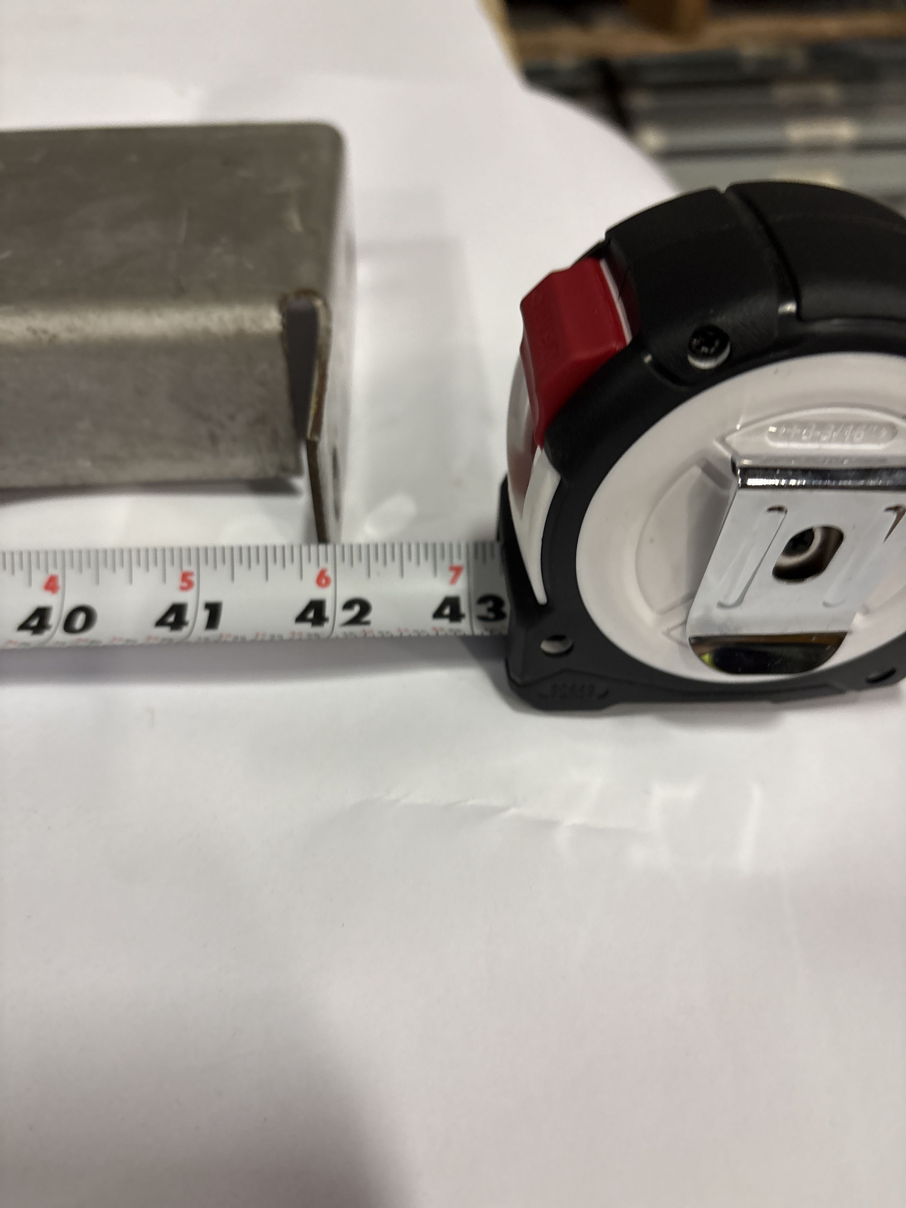 Row Spacer - 42" x 4" - Document 3