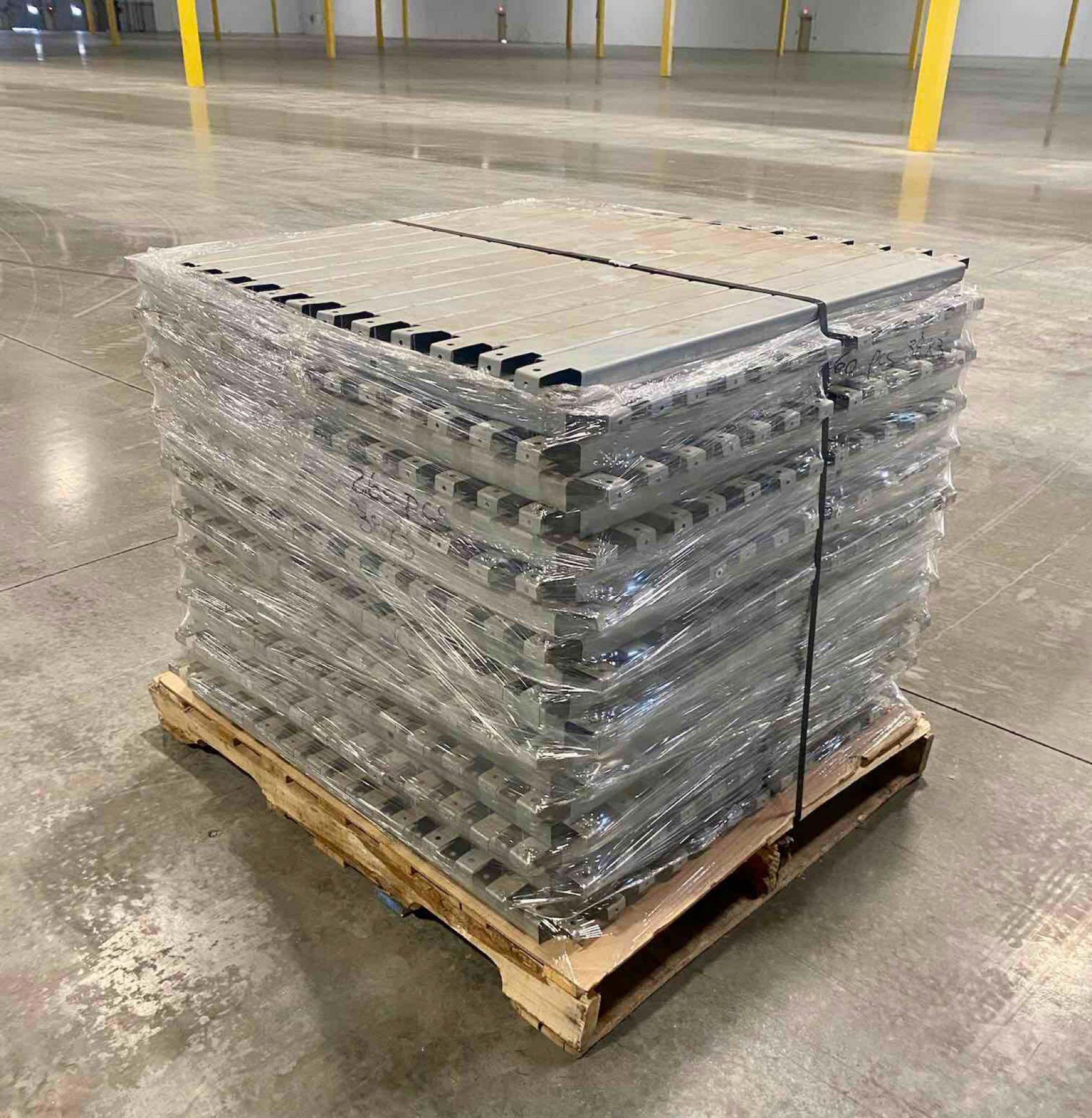 Pallet Support - 38" x 3"