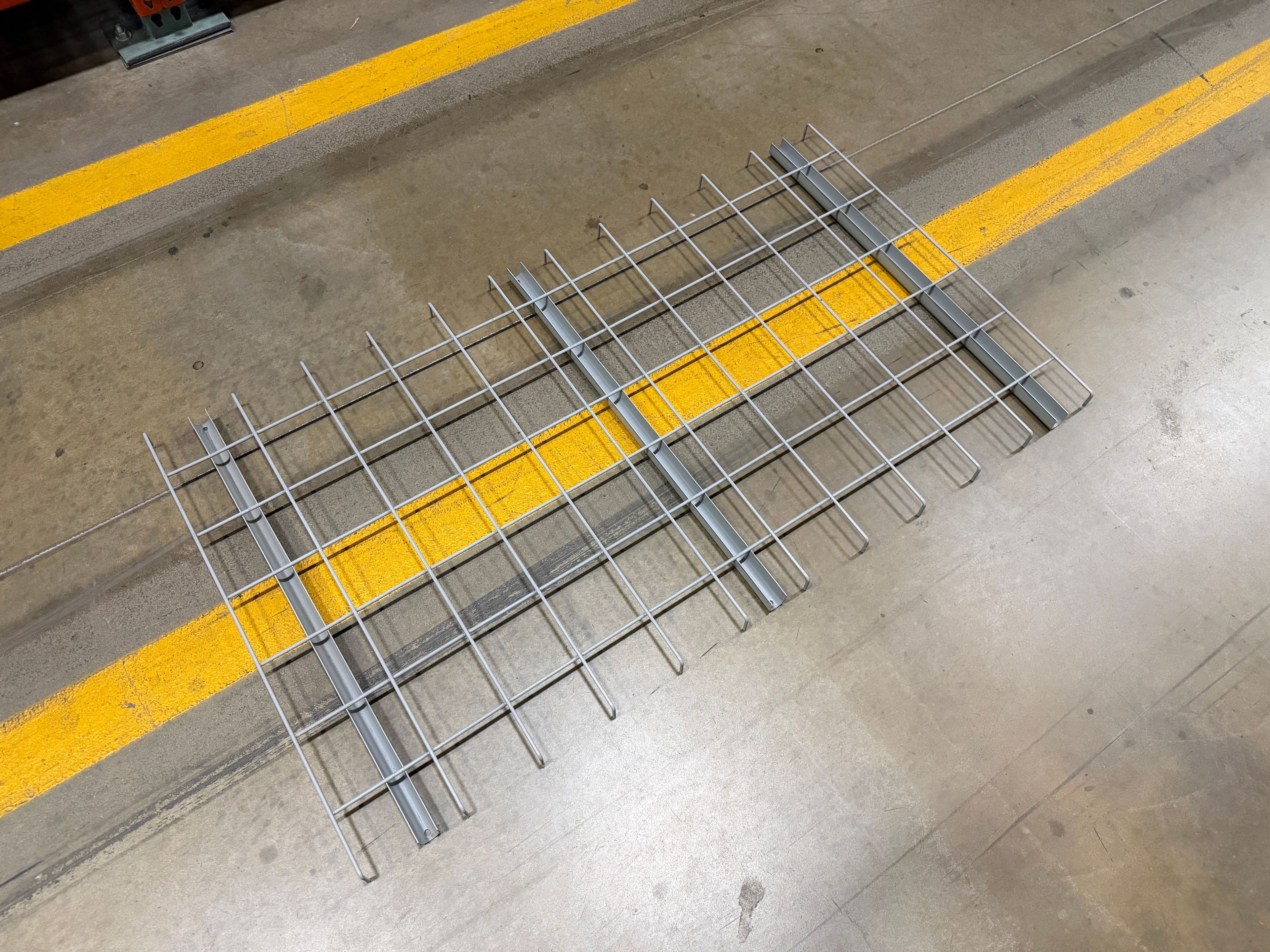 Wire Deck - 30" x 46" - Inside Waterfall - Document 9