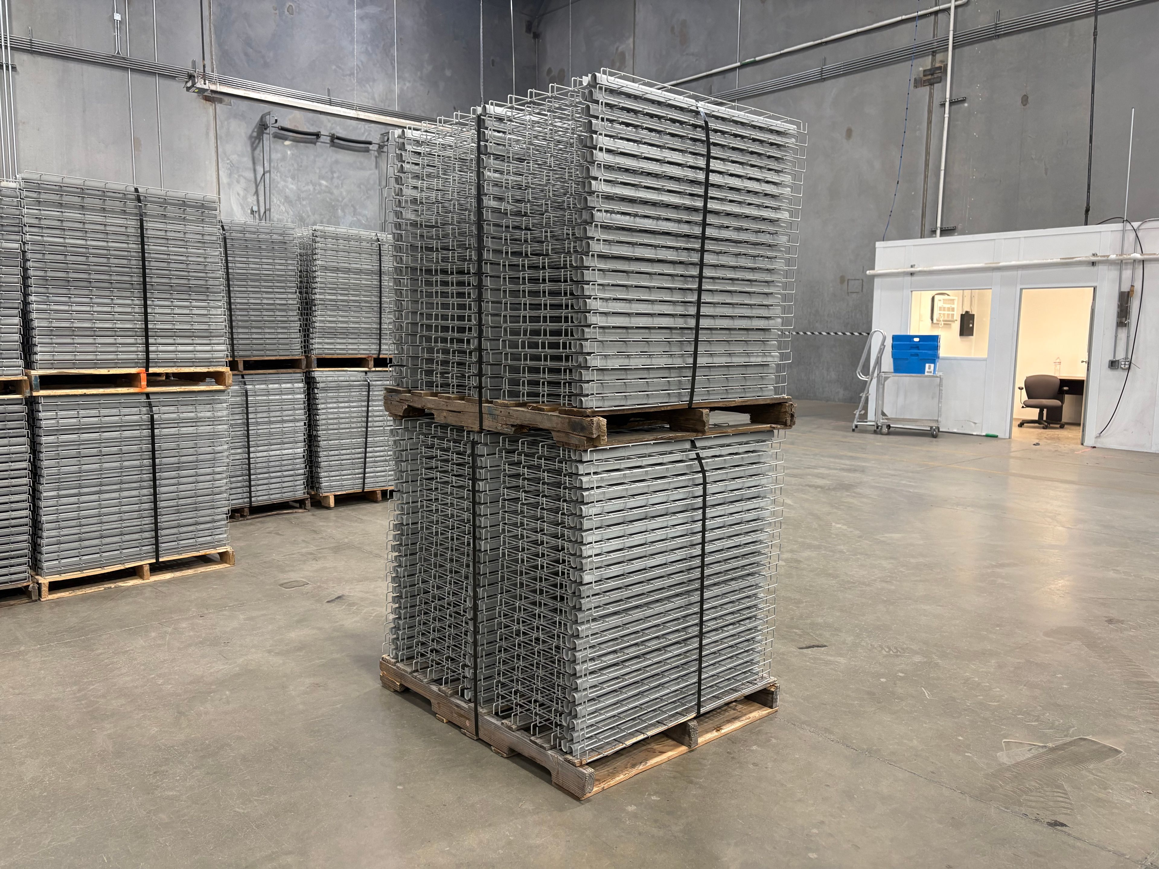 Wire Deck - 42" x 46" - Inside Waterfall - Document 9