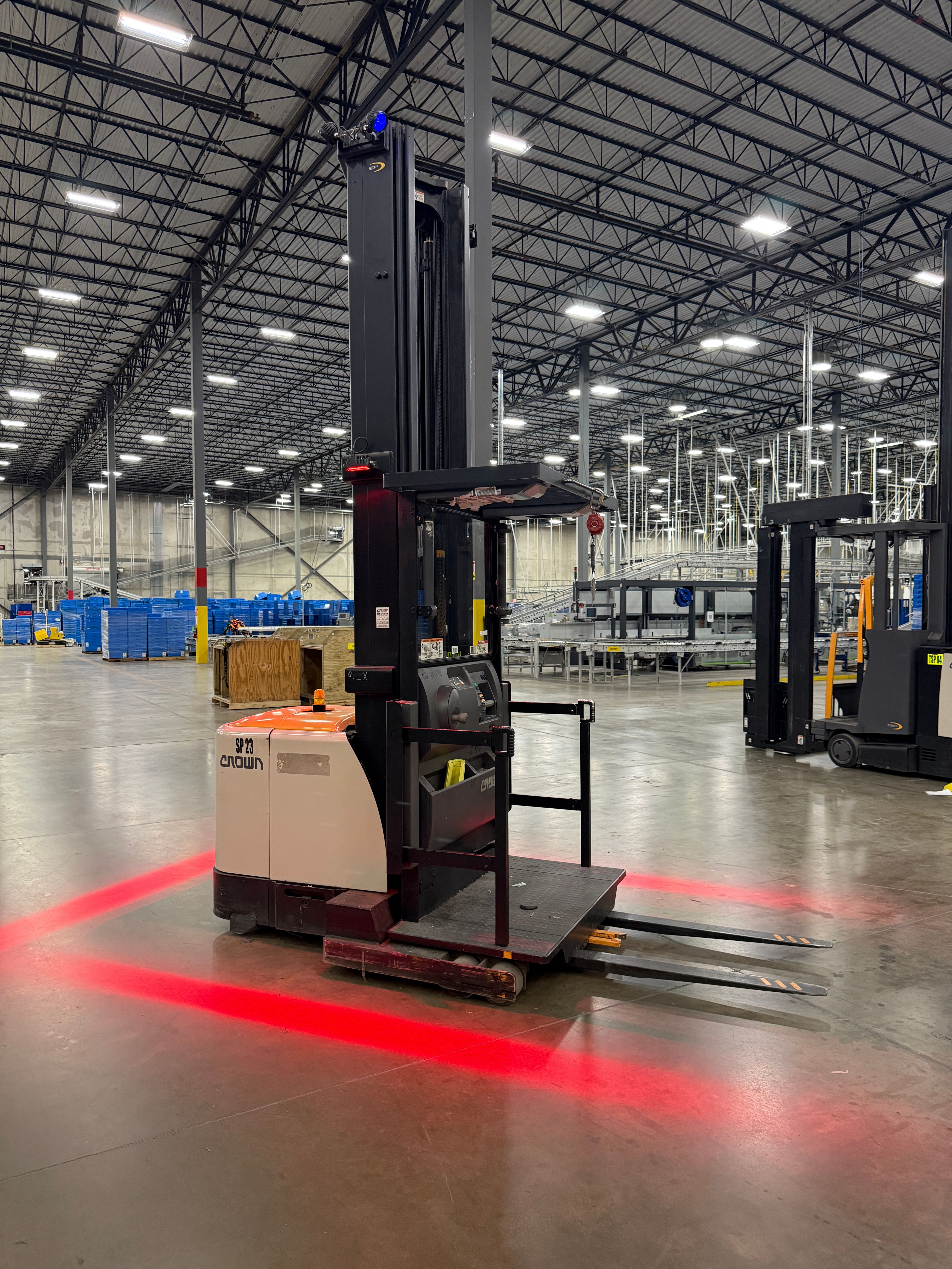 Crown Order Picker - SP-4000