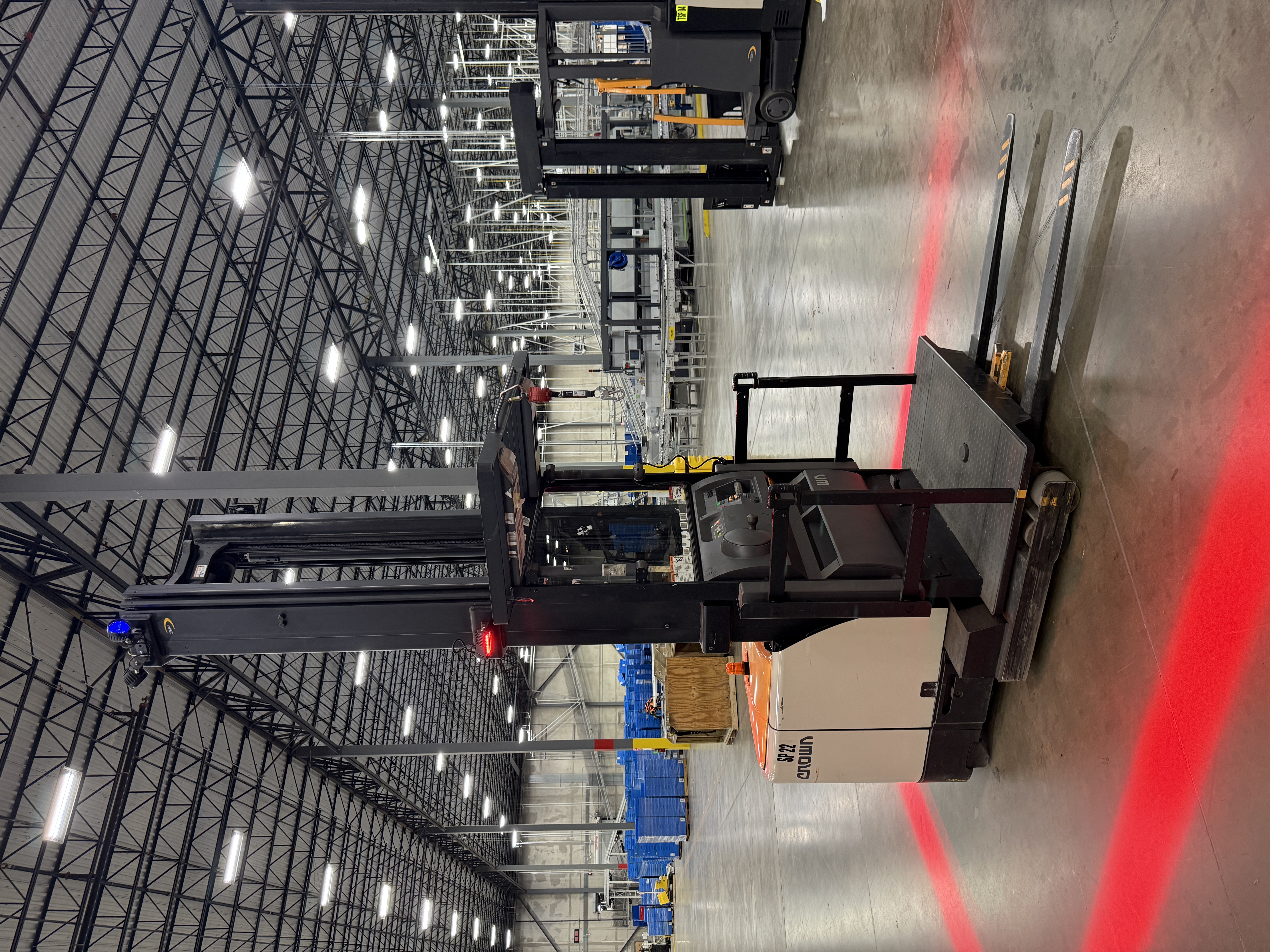 Crown Order Picker - SP-4000