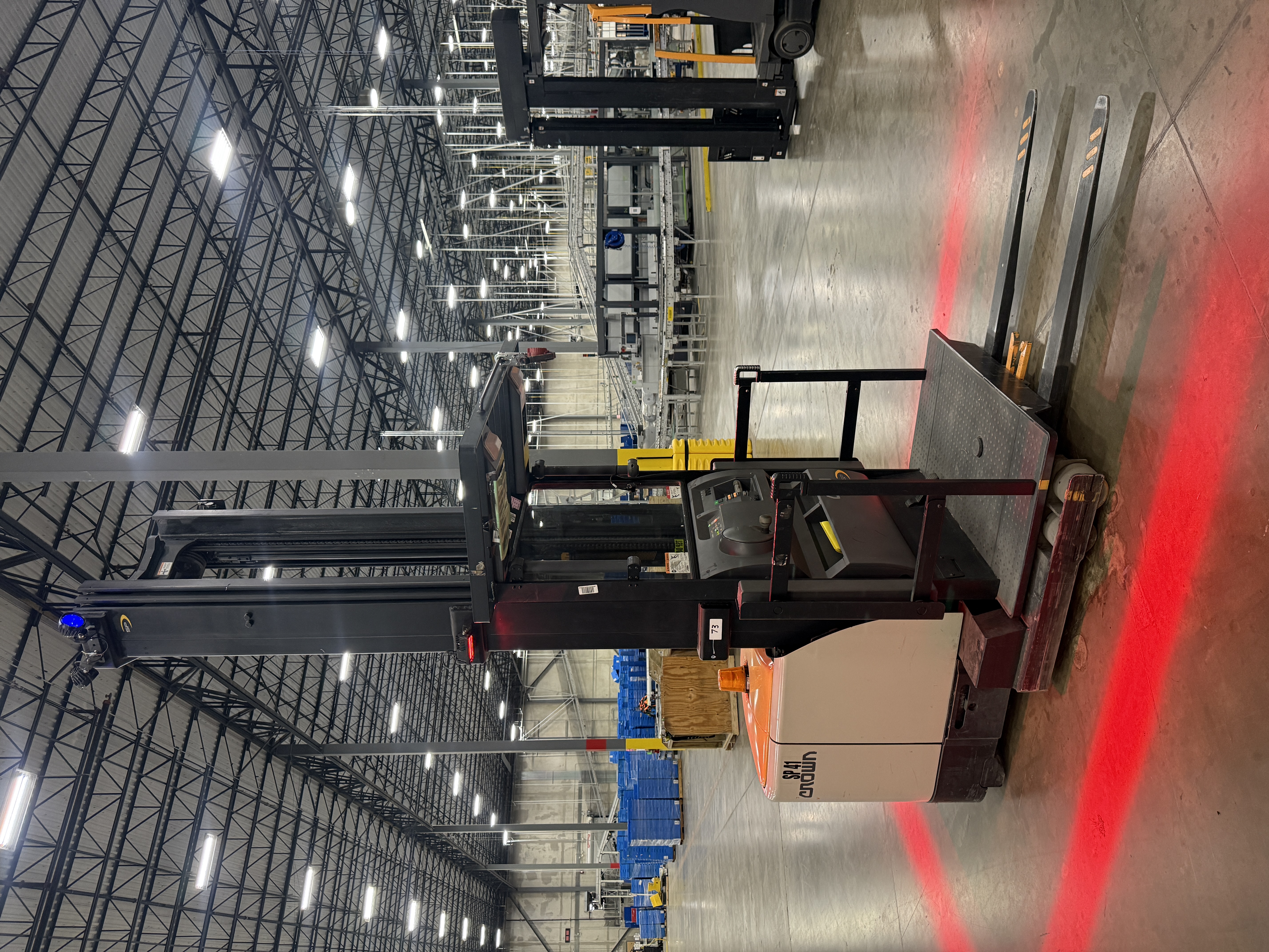 Crown Order Picker - SP-4000