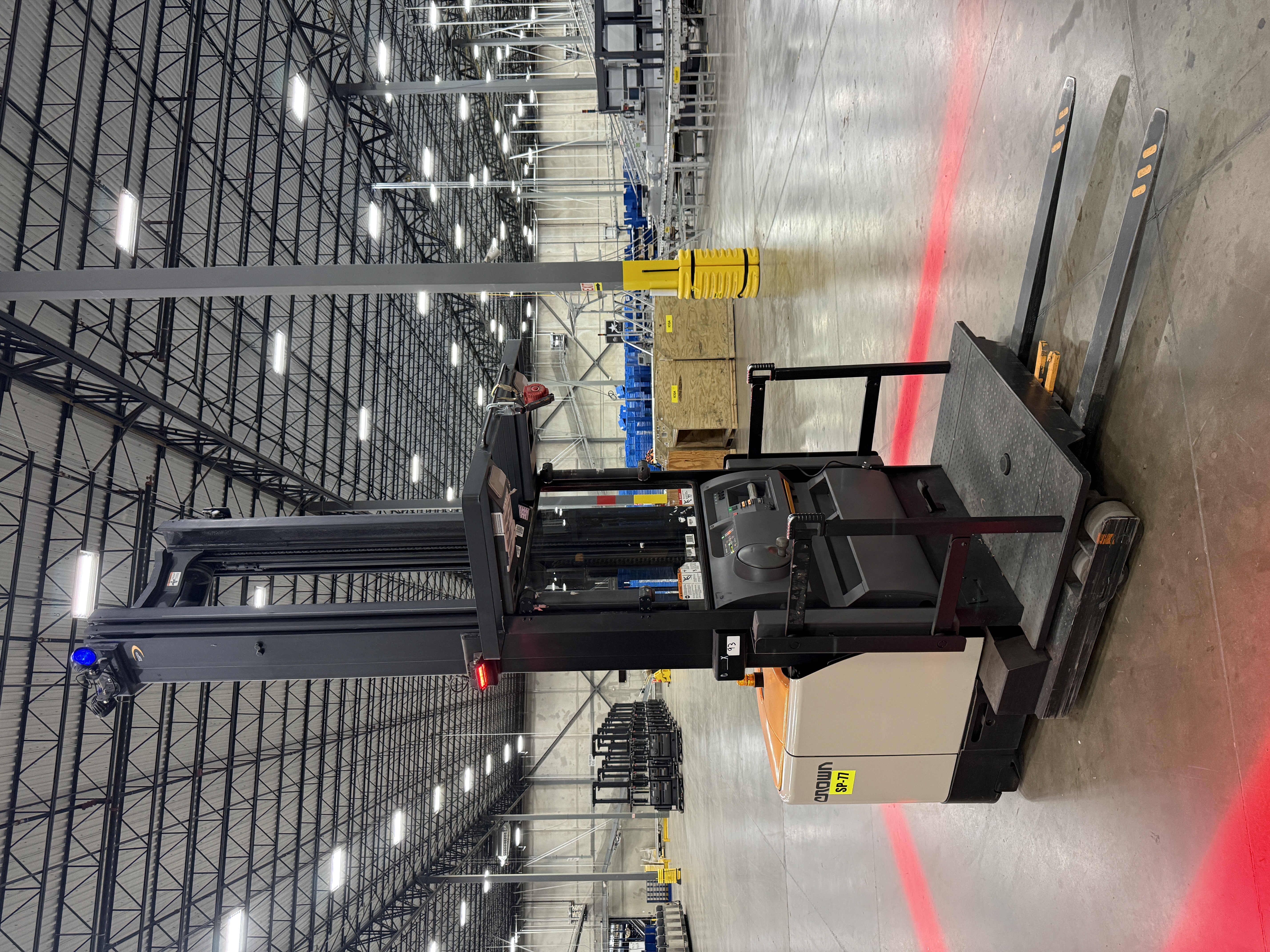 Crown Order Picker - SP-4000