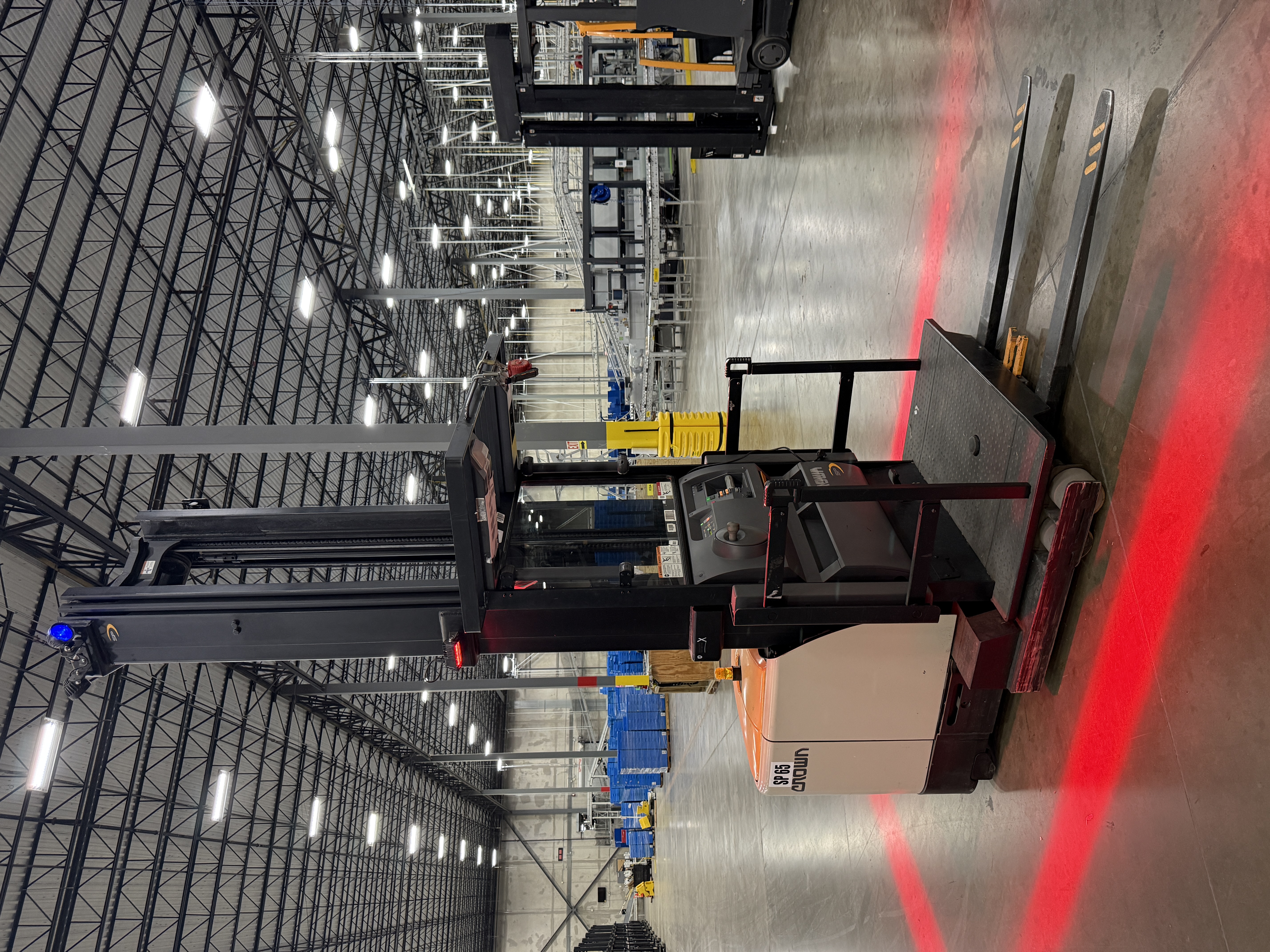 Crown Order Picker - SP-4000
