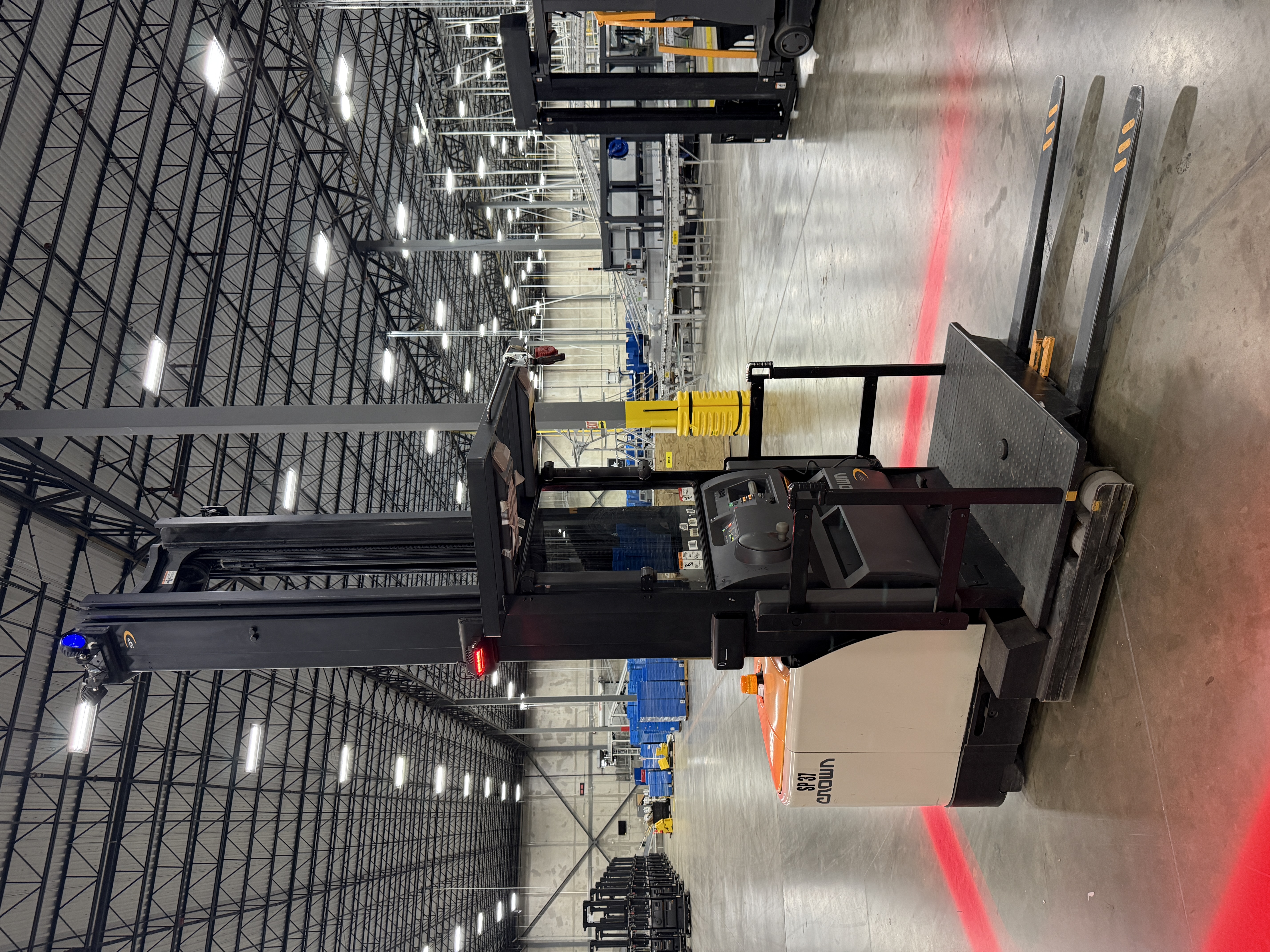 Crown Order Picker - SP-4000