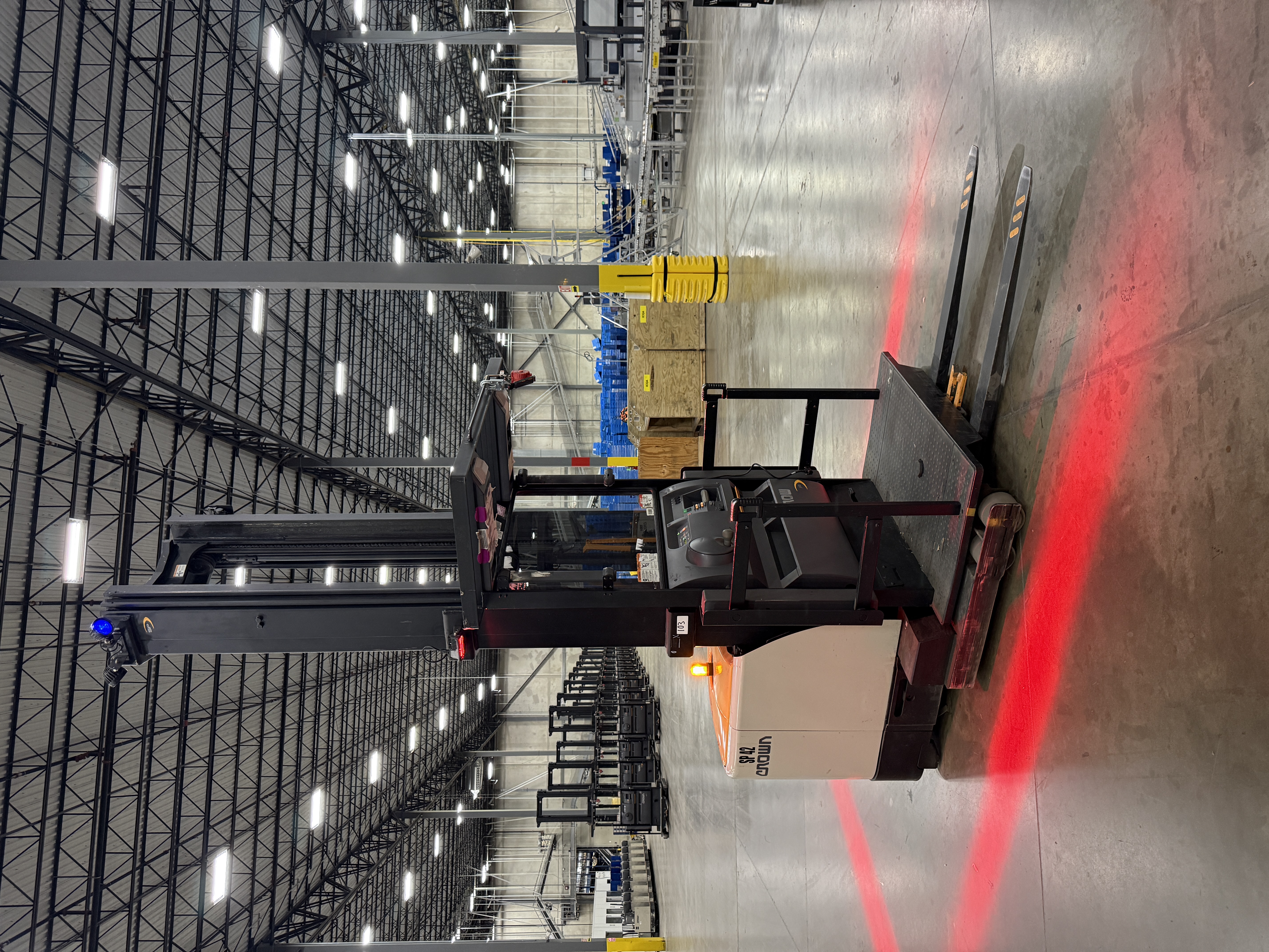 Crown Order Picker - SP-4000