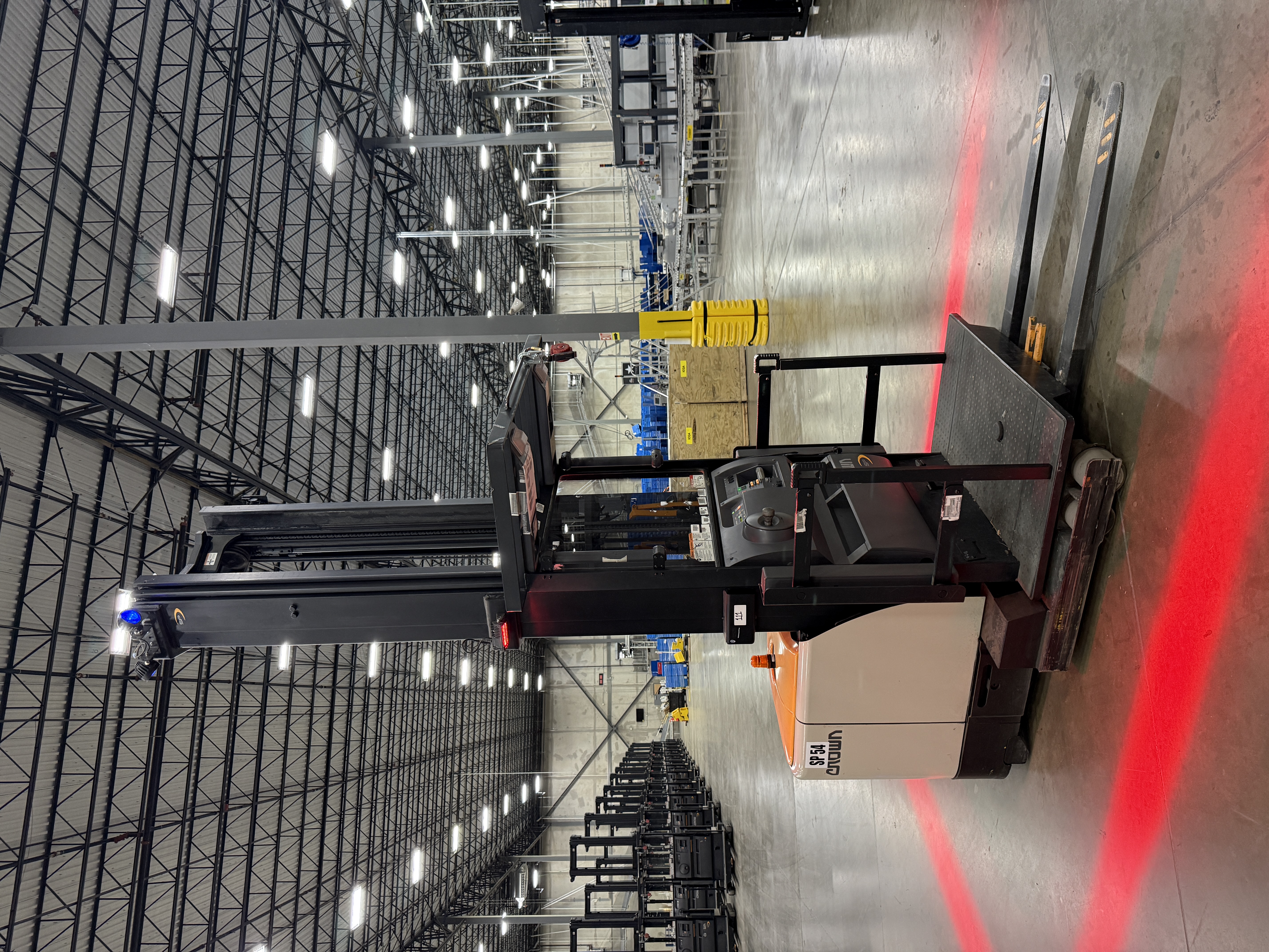 Crown Order Picker - SP-4000