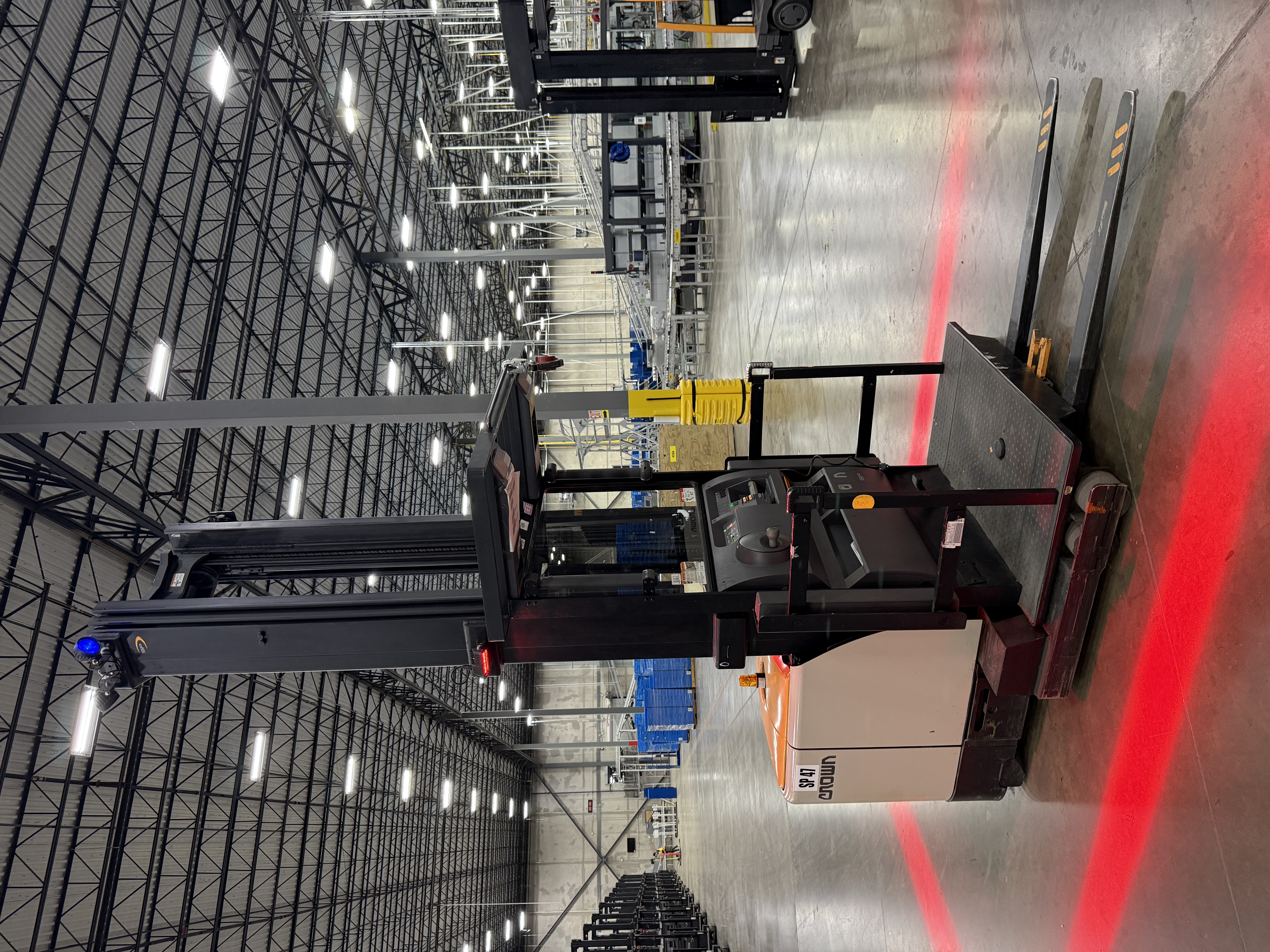 Crown Order Picker - SP-4000