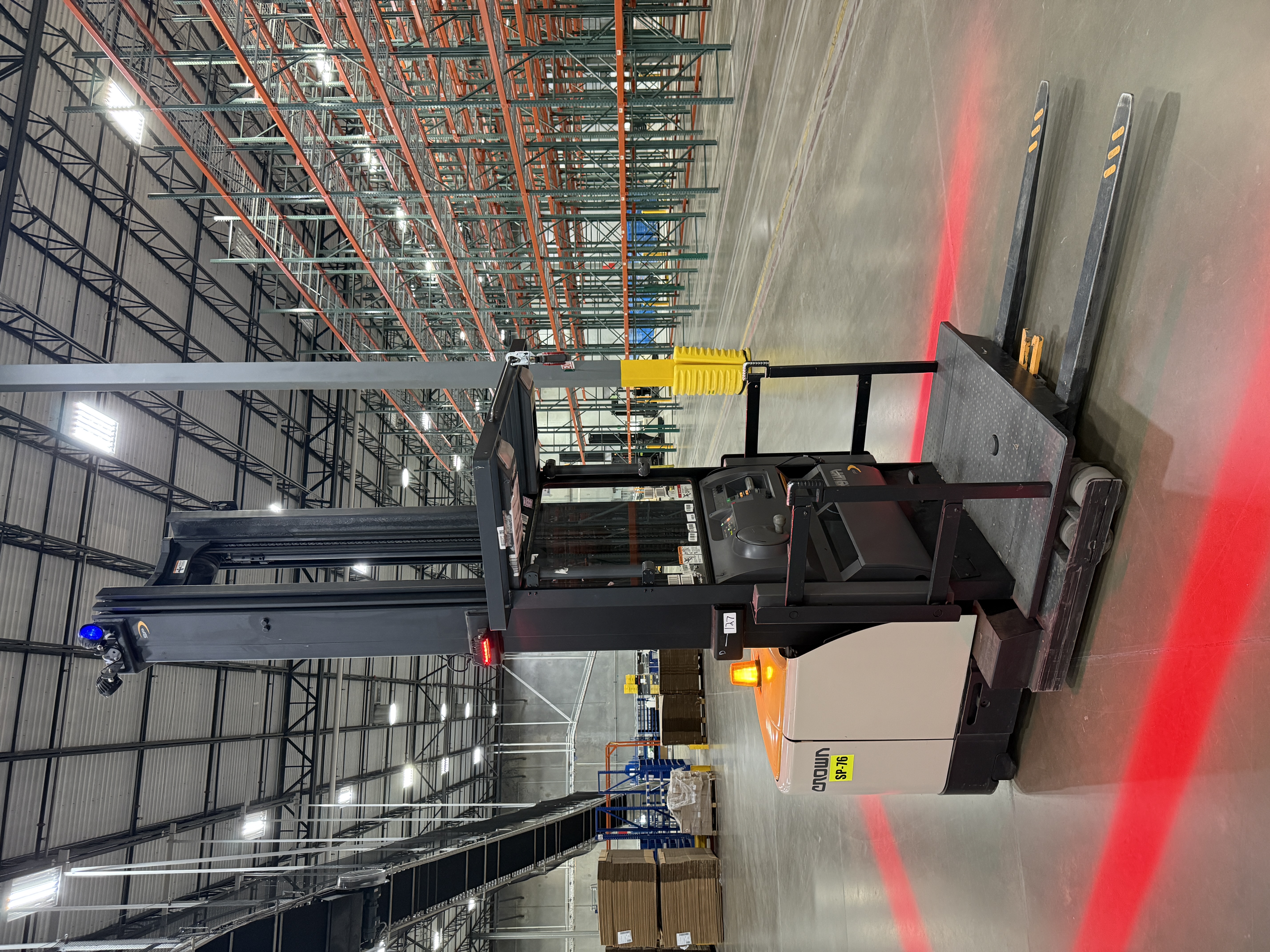 Crown Order Picker - SP-4000