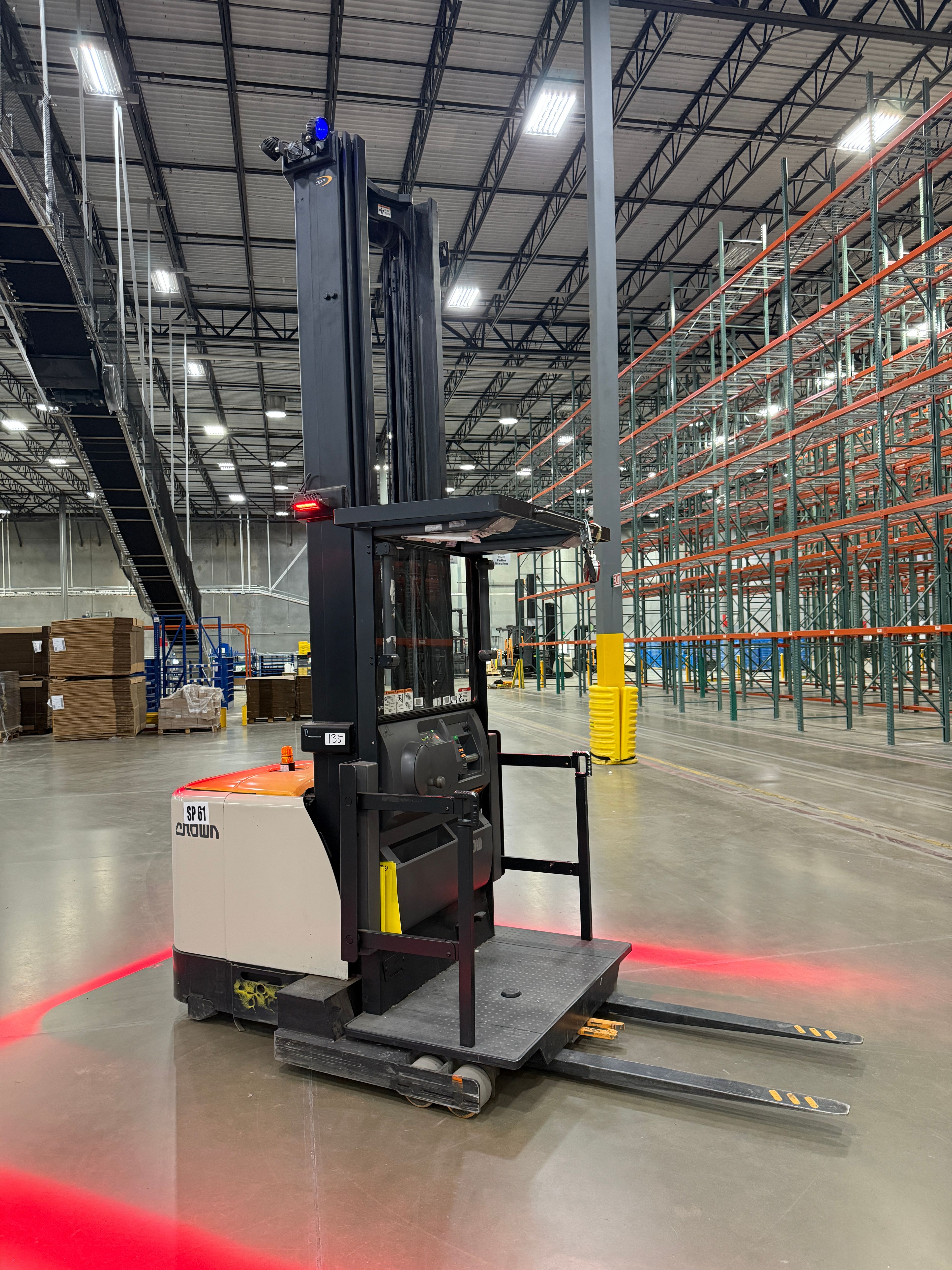 Crown Order Picker - SP-4000