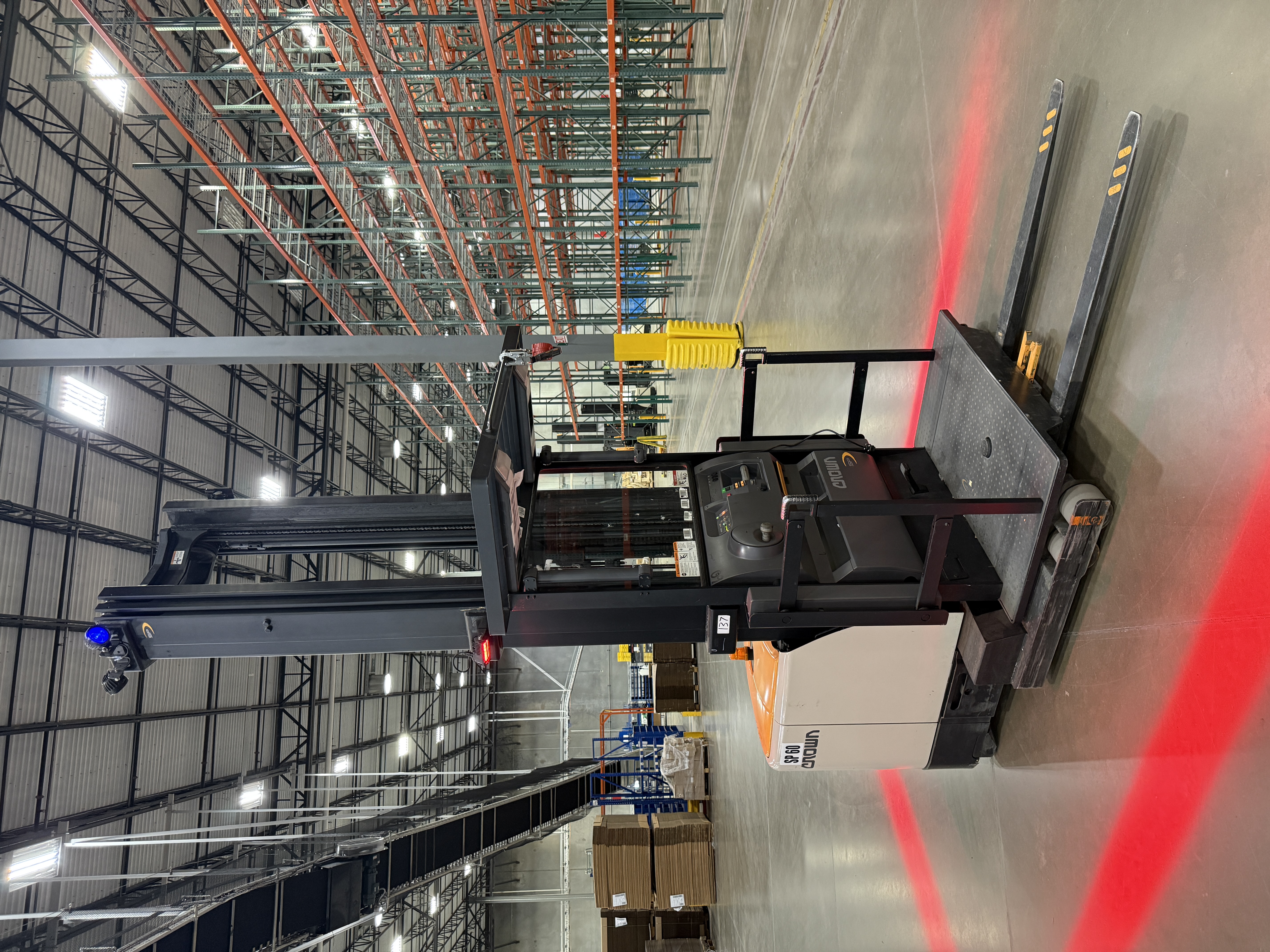 Crown Order Picker - SP-4000
