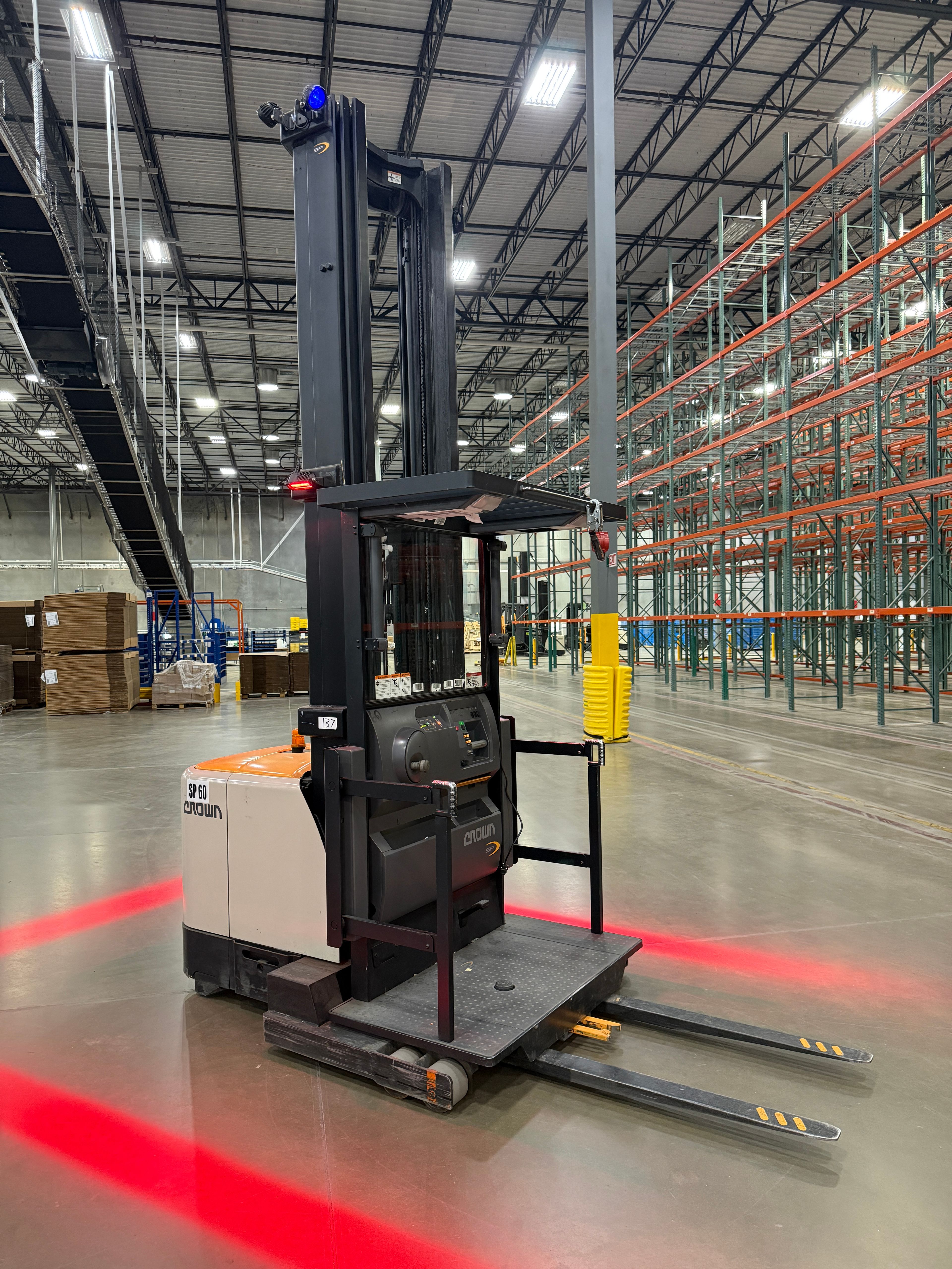 Crown Order Picker - SP-4000