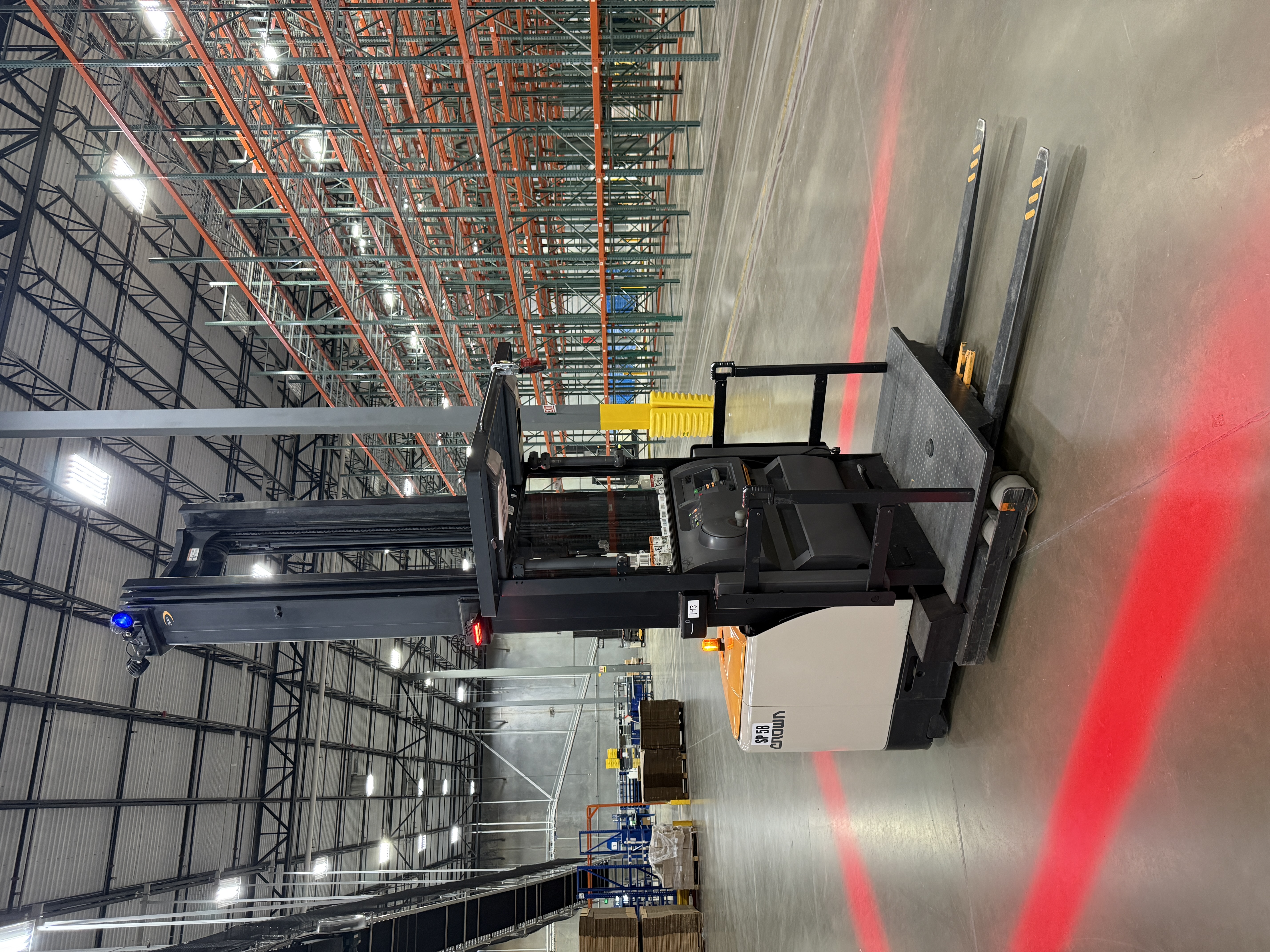Crown Order Picker - SP-4000
