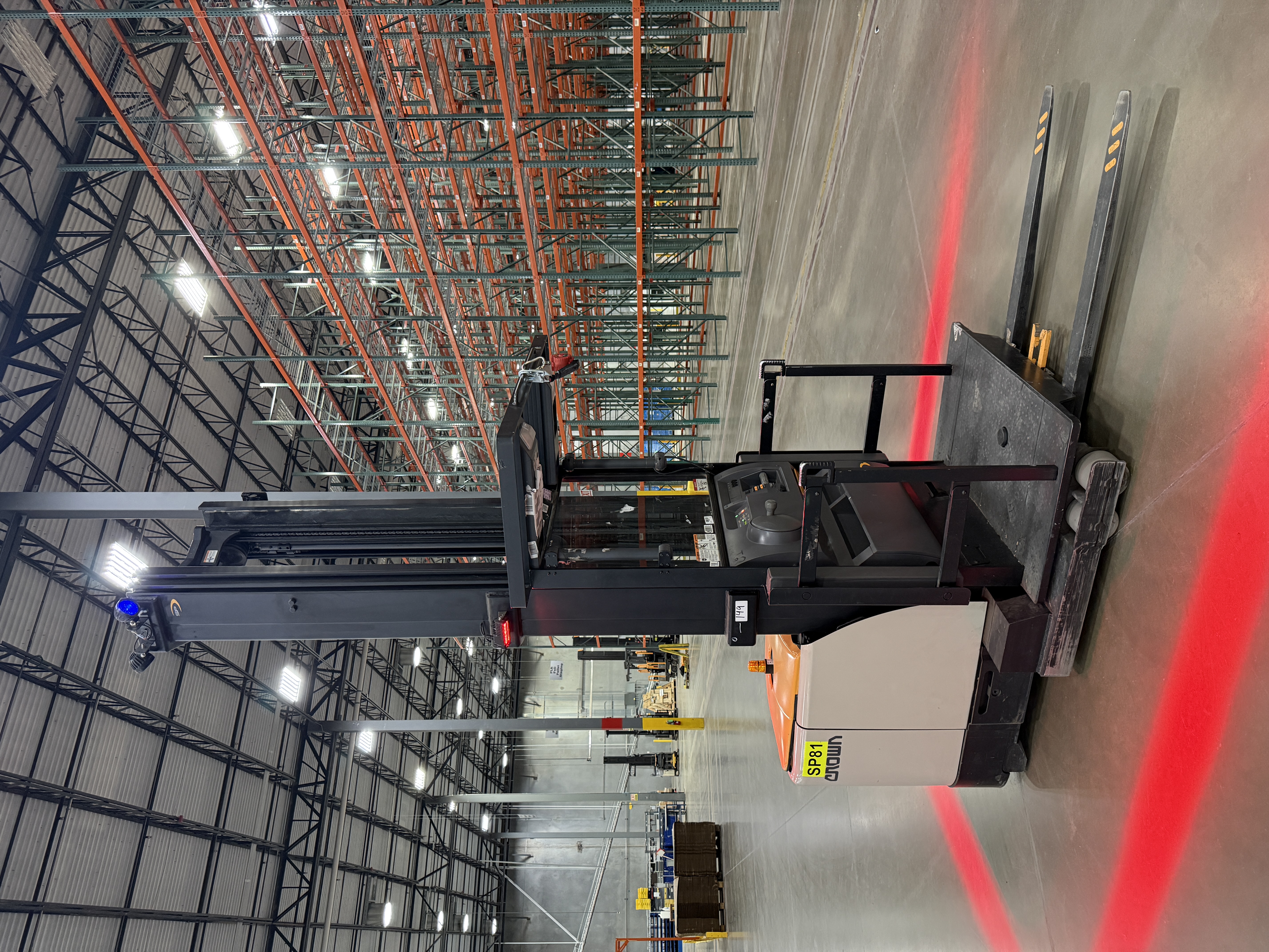 Crown Order Picker - SP-4000