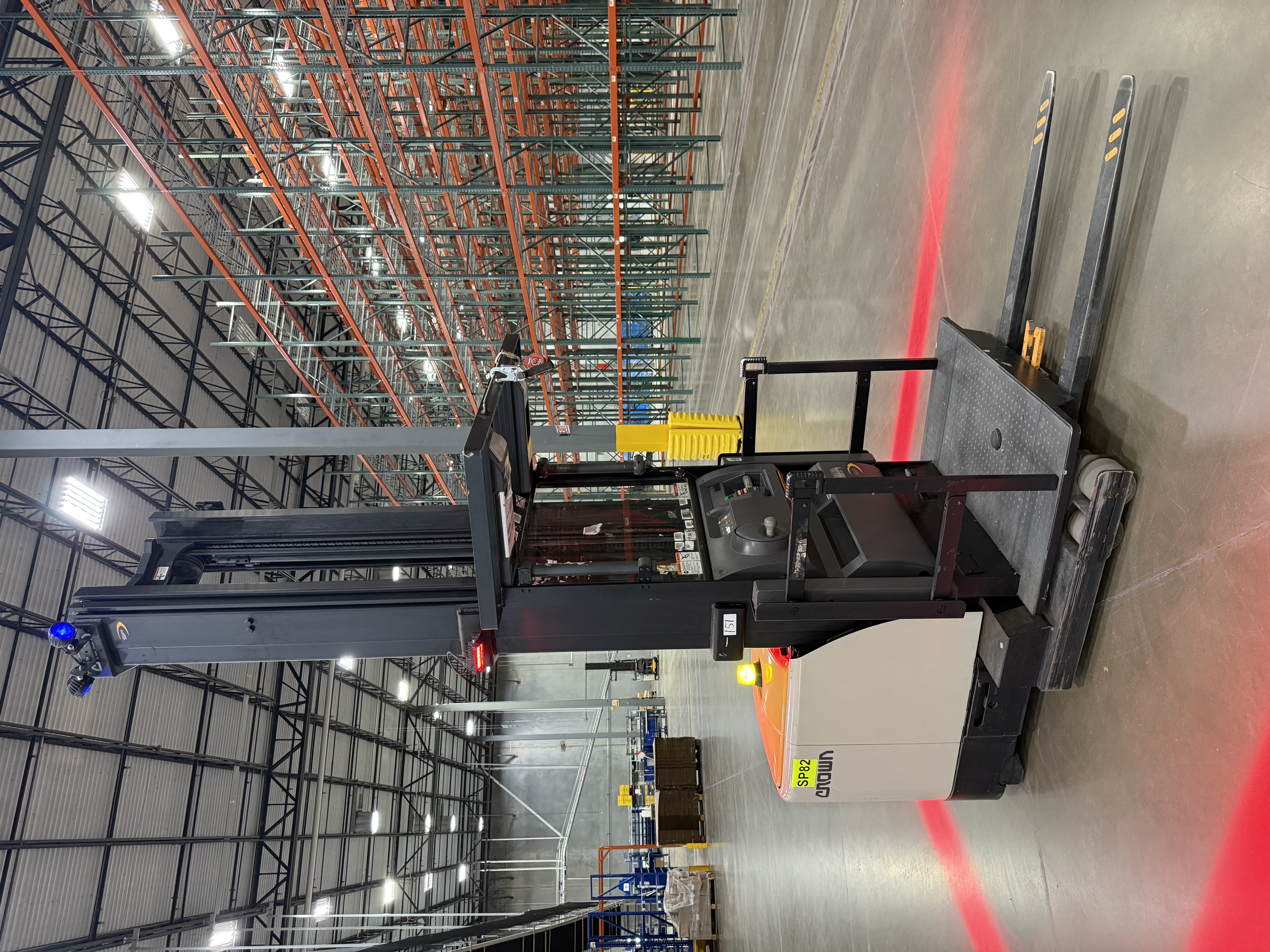 Crown Order Picker - SP-4000