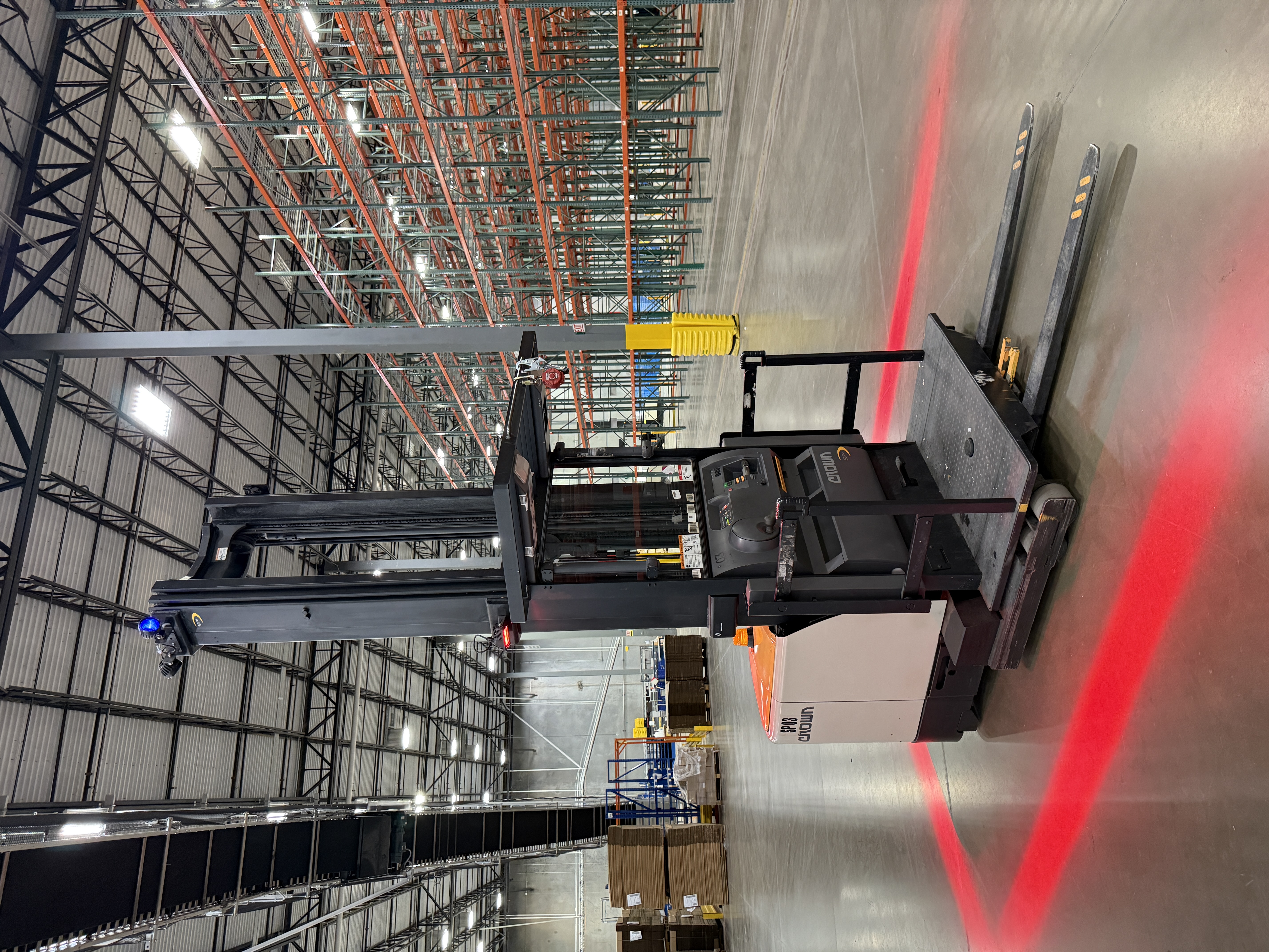 Crown Order Picker - SP-4000