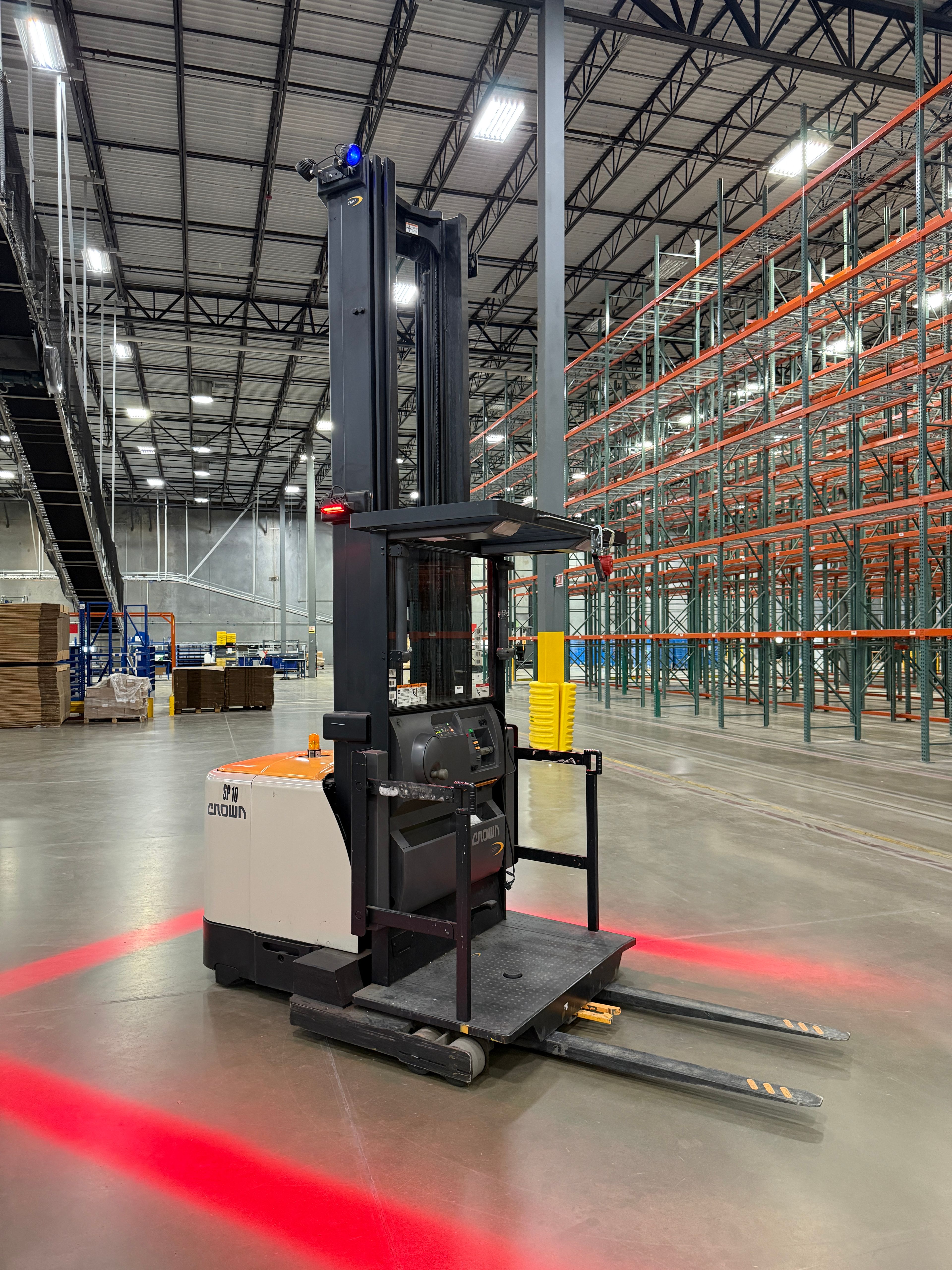 Crown Order Picker - SP-4000
