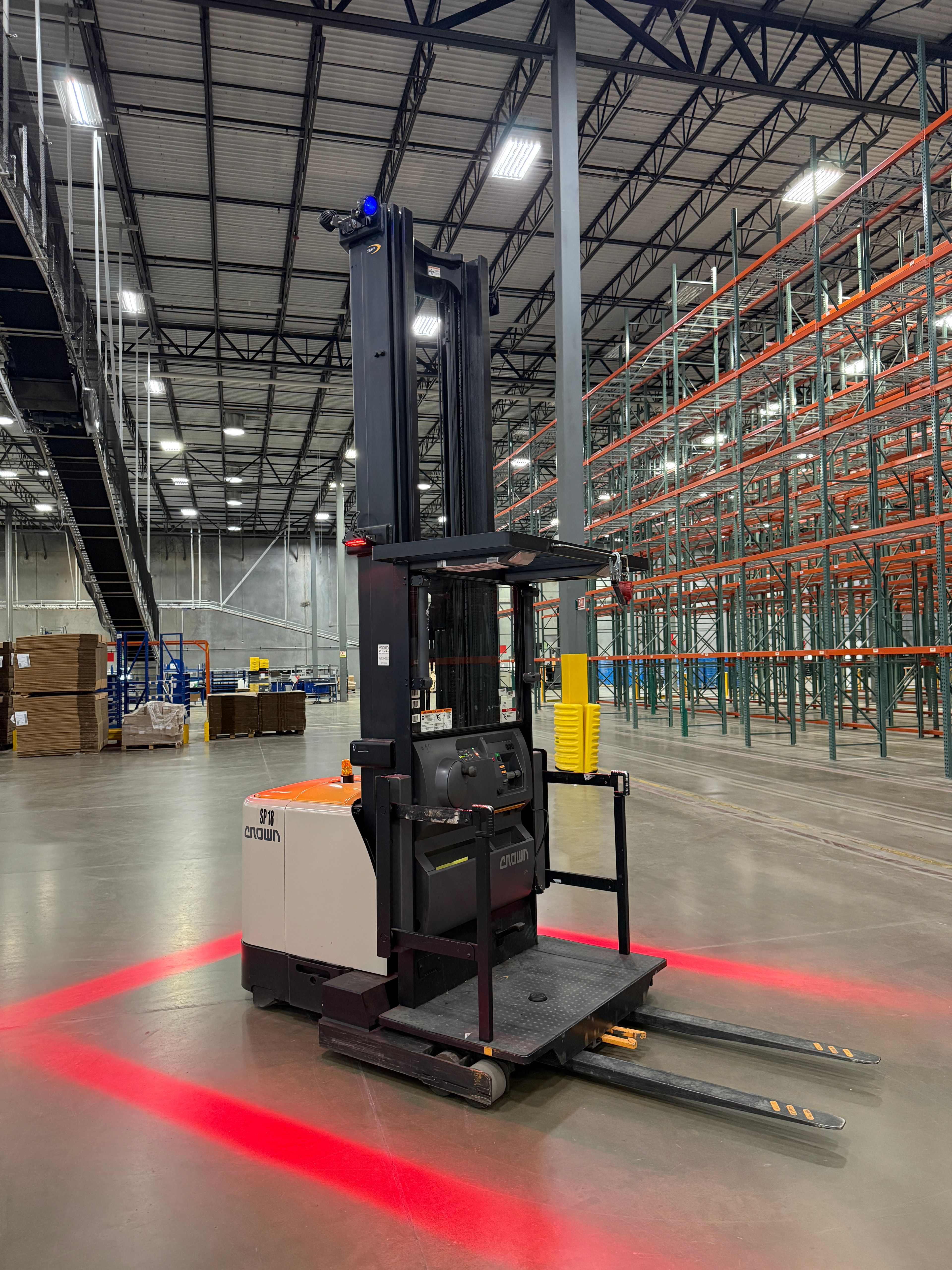 Crown Order Picker - SP-4000