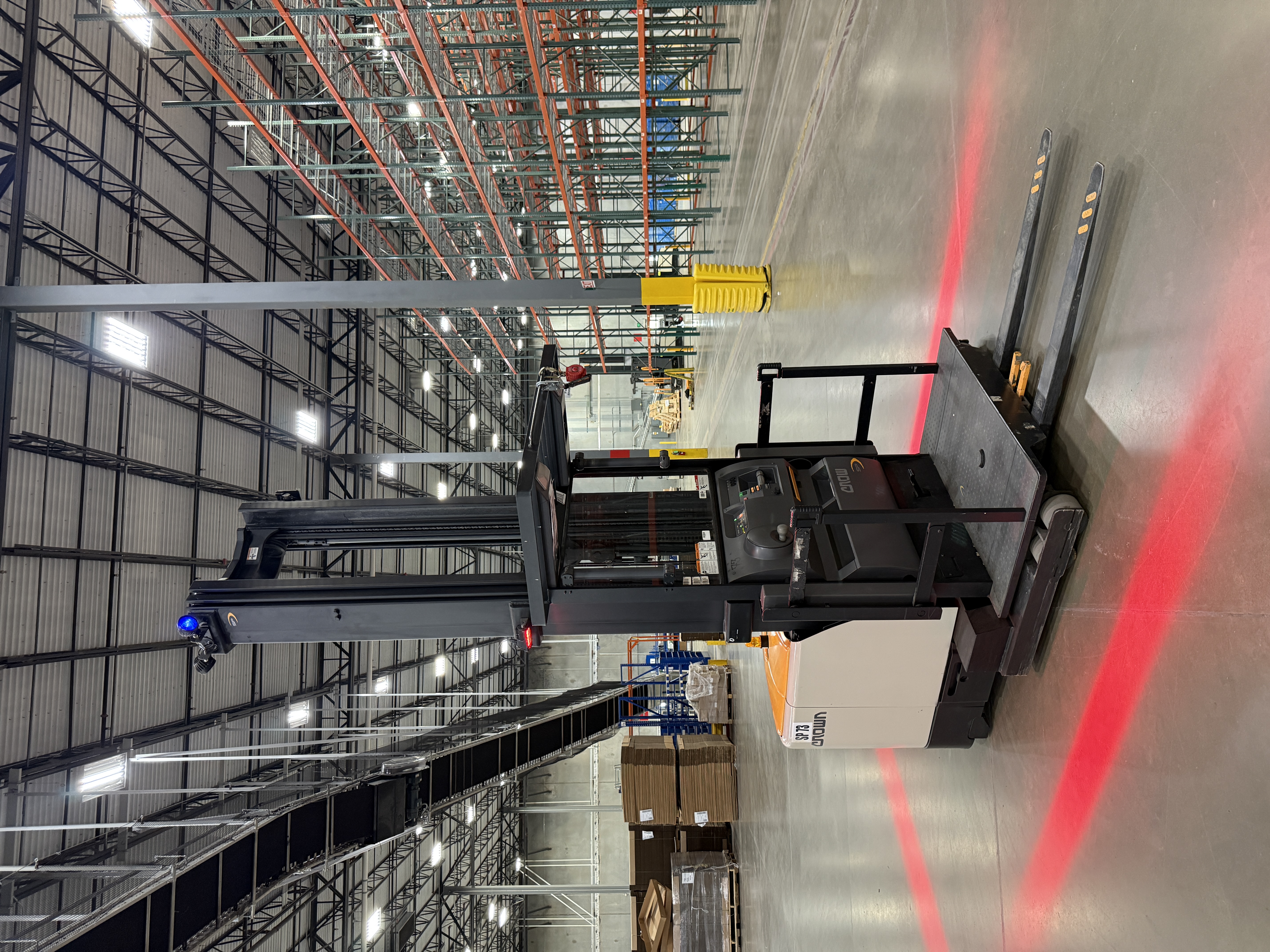 Crown Order Picker - SP-4000