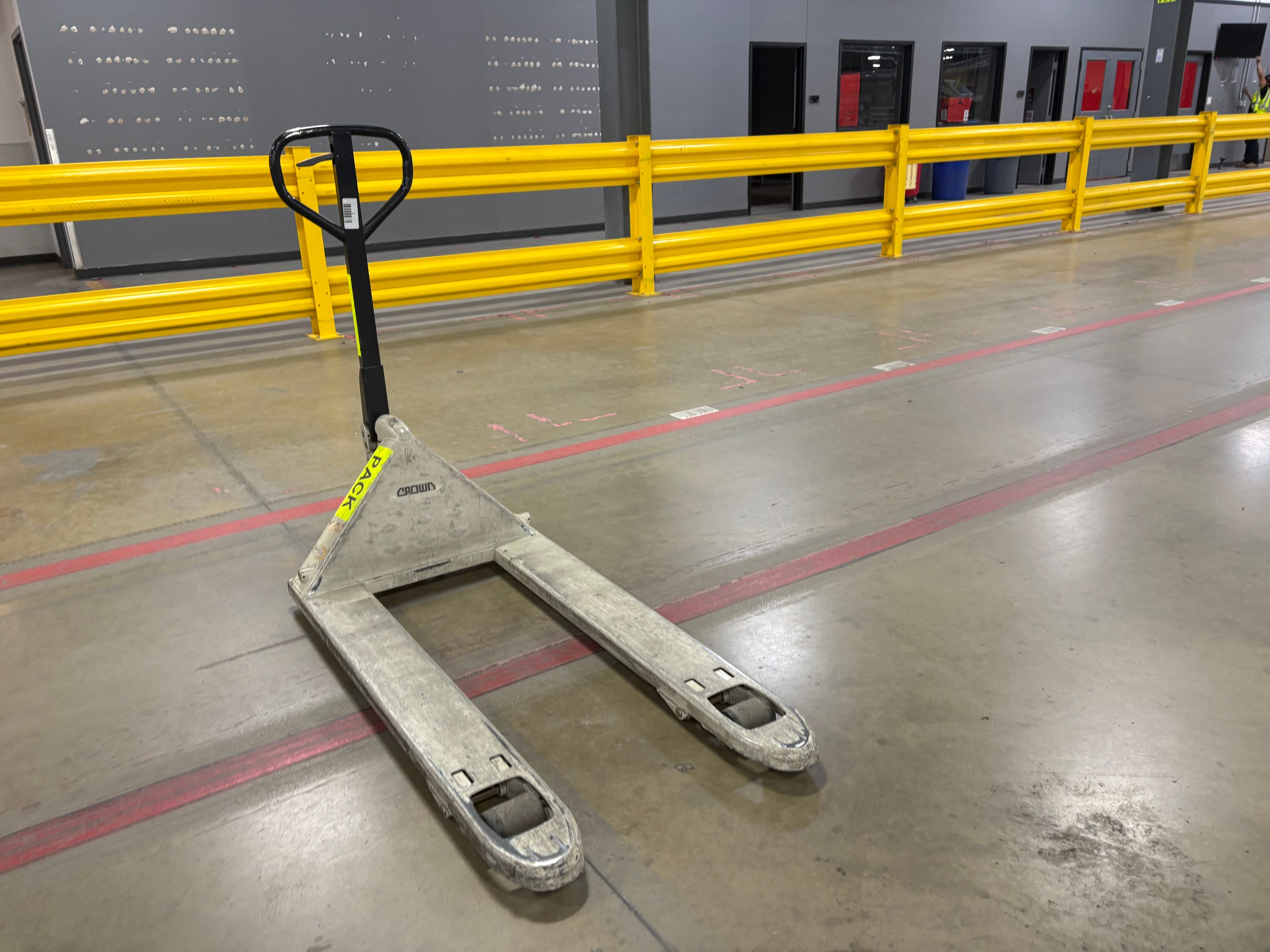 Standard Pallet Jack
